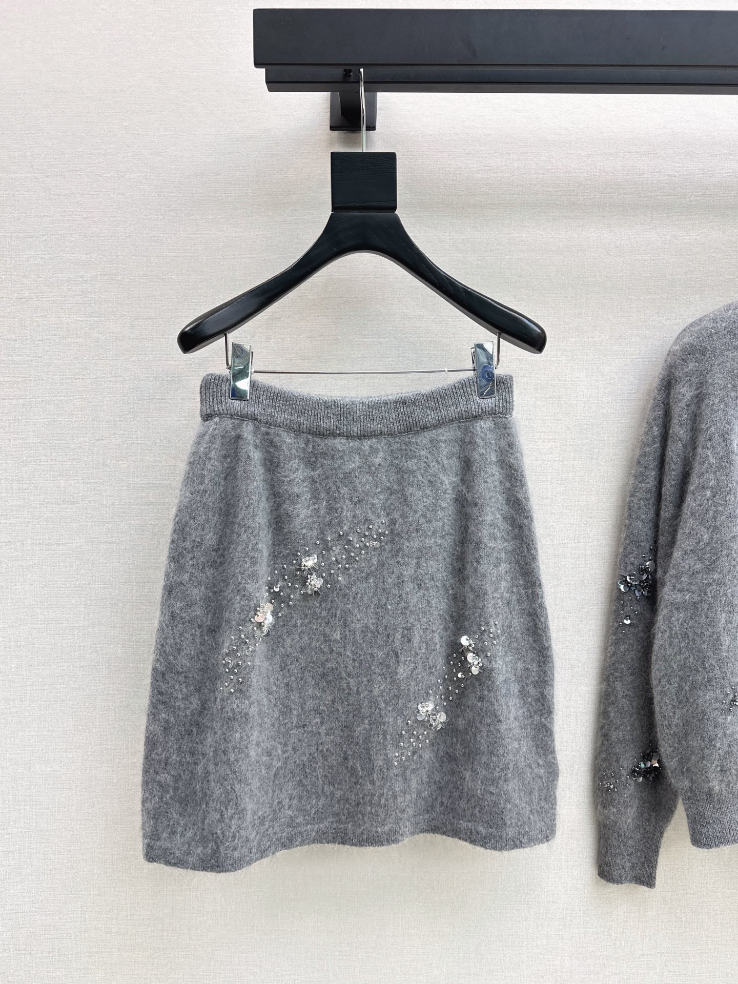 Miu 26fw beading sequin knit sweater skirt sets