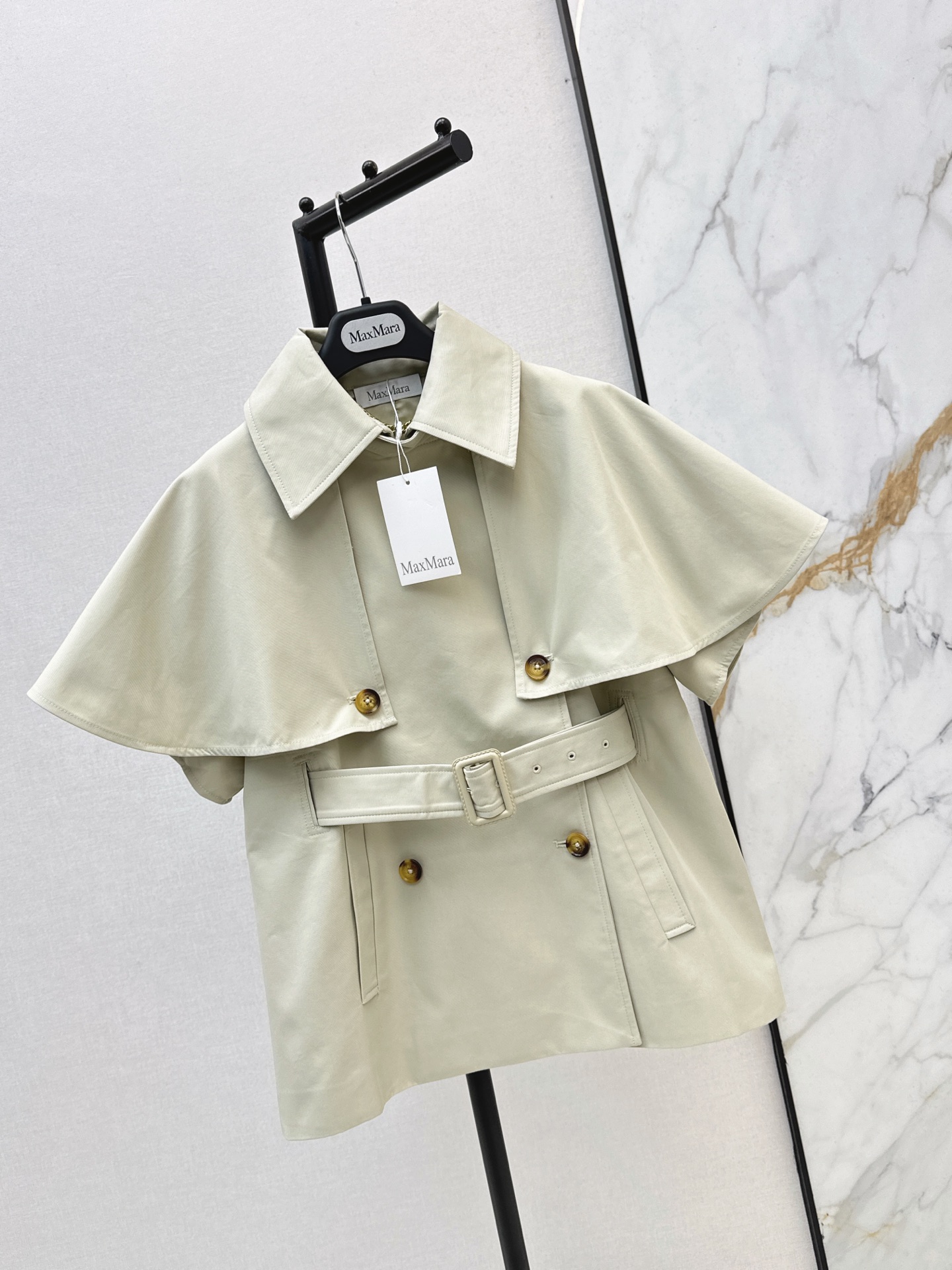Max 26fw cape cropped trench coats