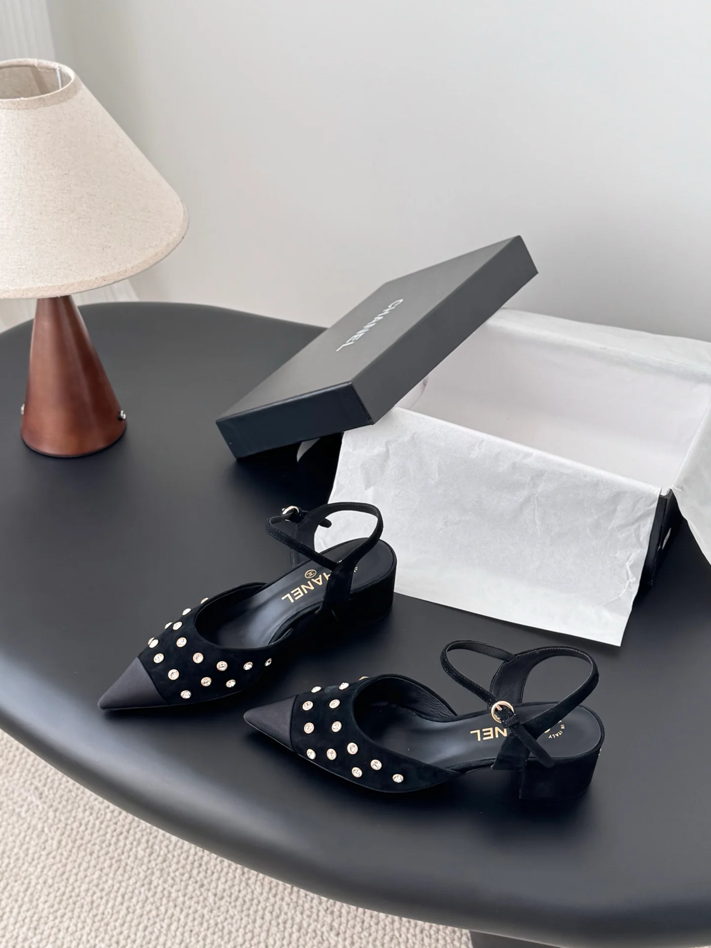 Chan 25fw rhinestones slingback sandals