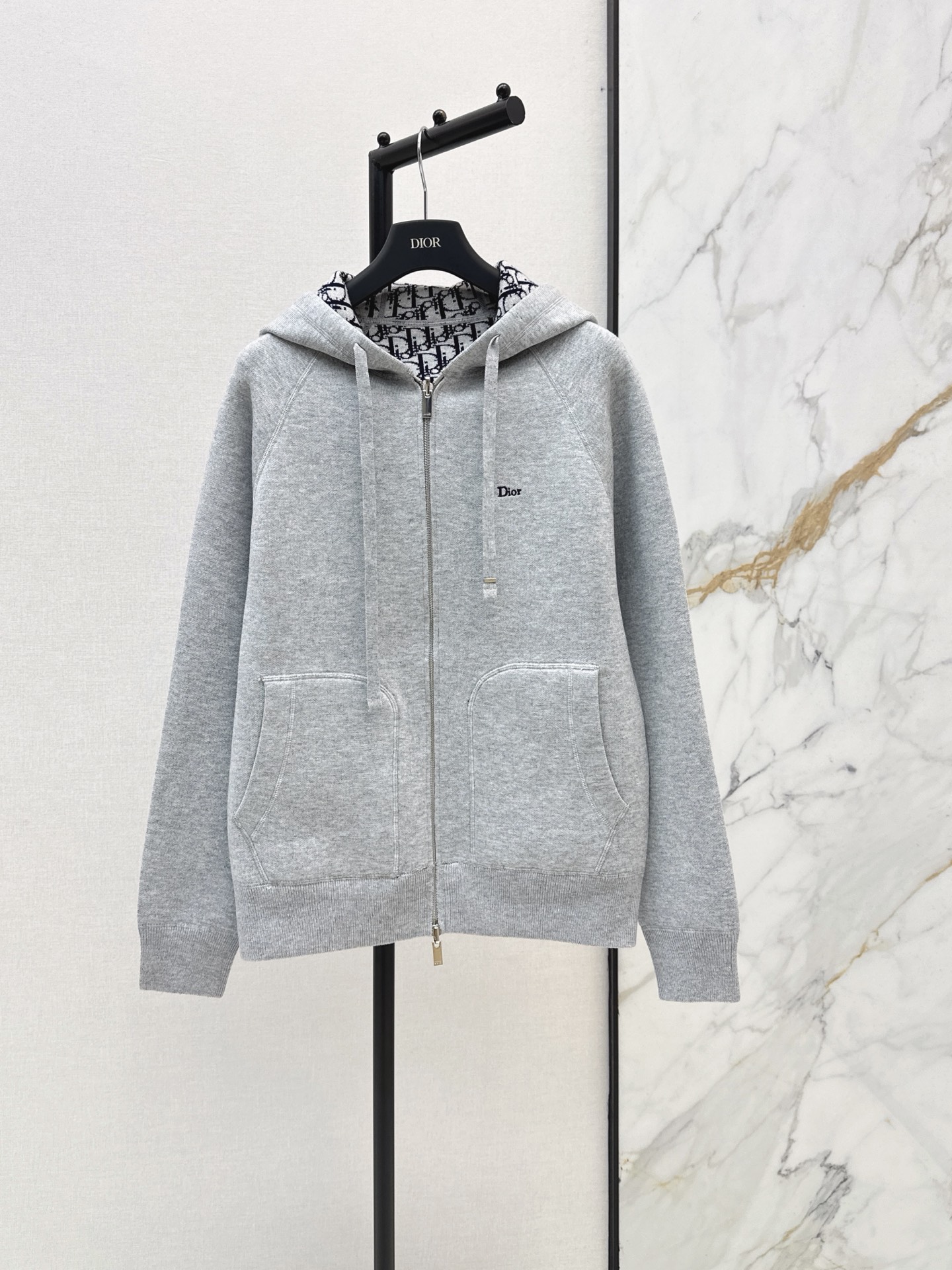 CD 26fw reversible hooded jacket