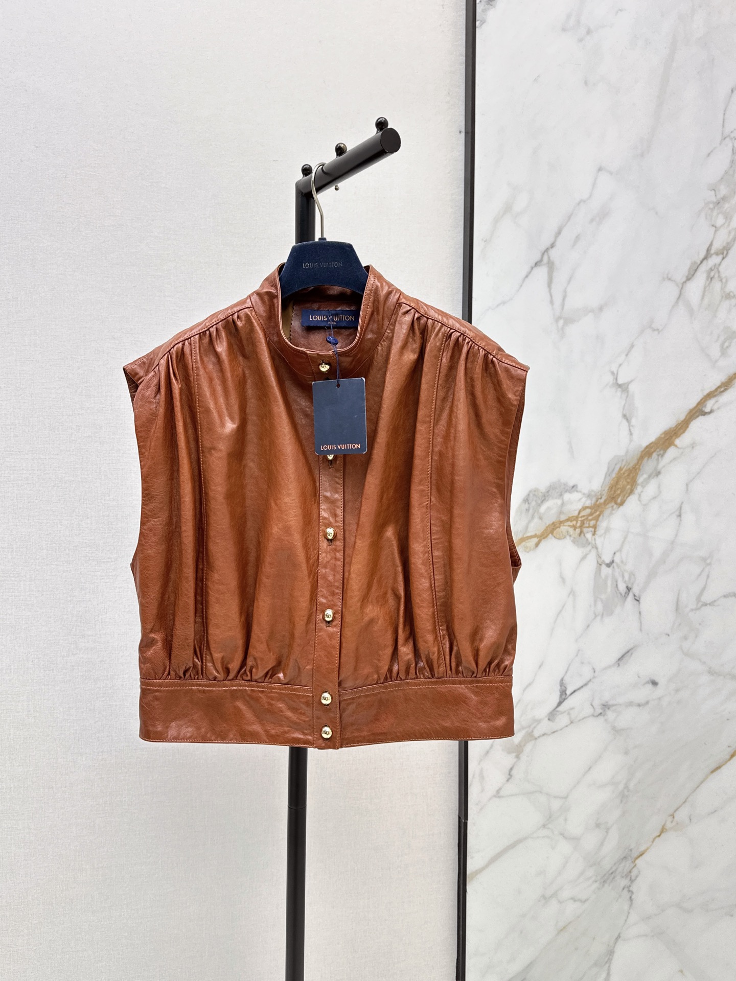Loui 26fw leather vest jacket