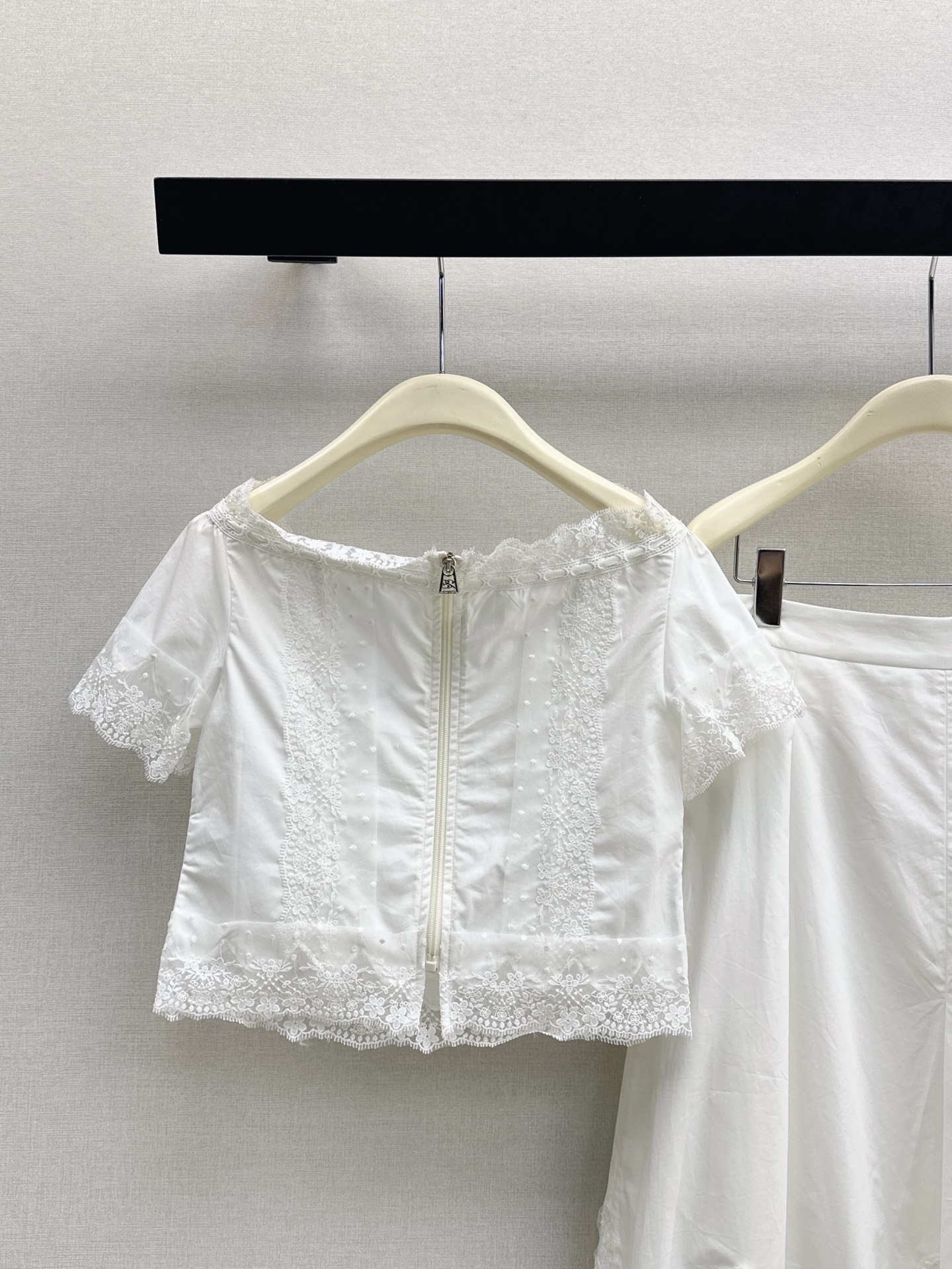 ES 26ss cropped shirt skirt sets