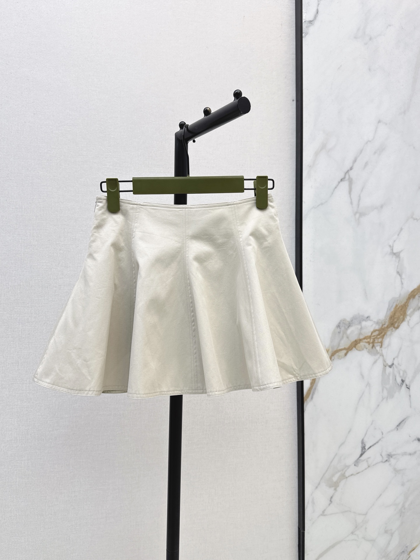 Guc 26fw pleated mini skirt