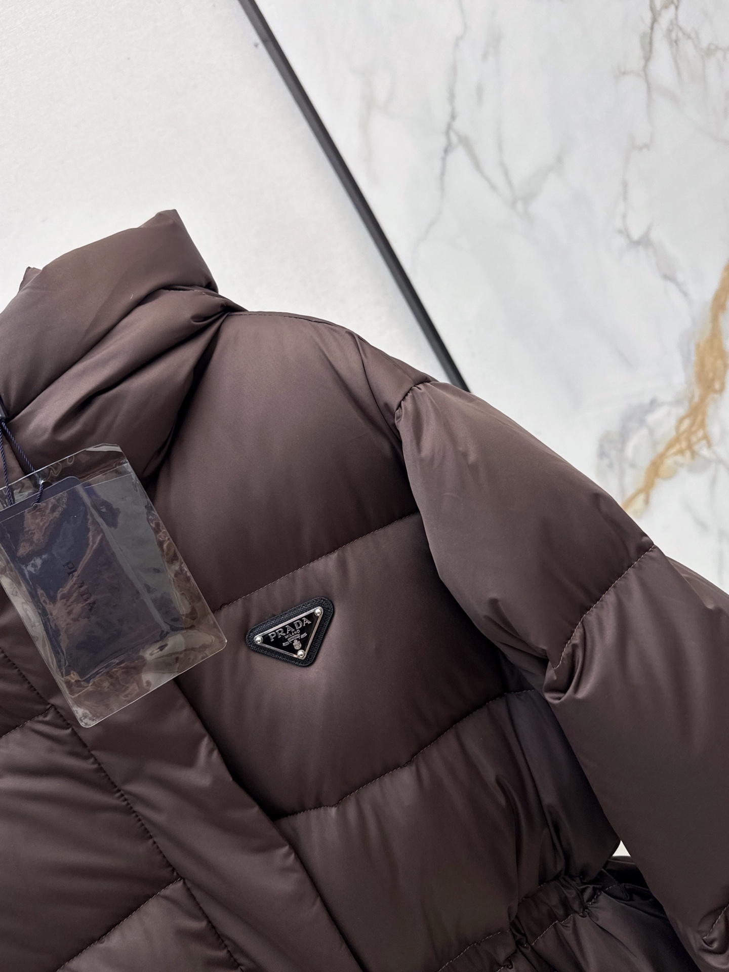Pra 26fw hooded drawsting down jacket
