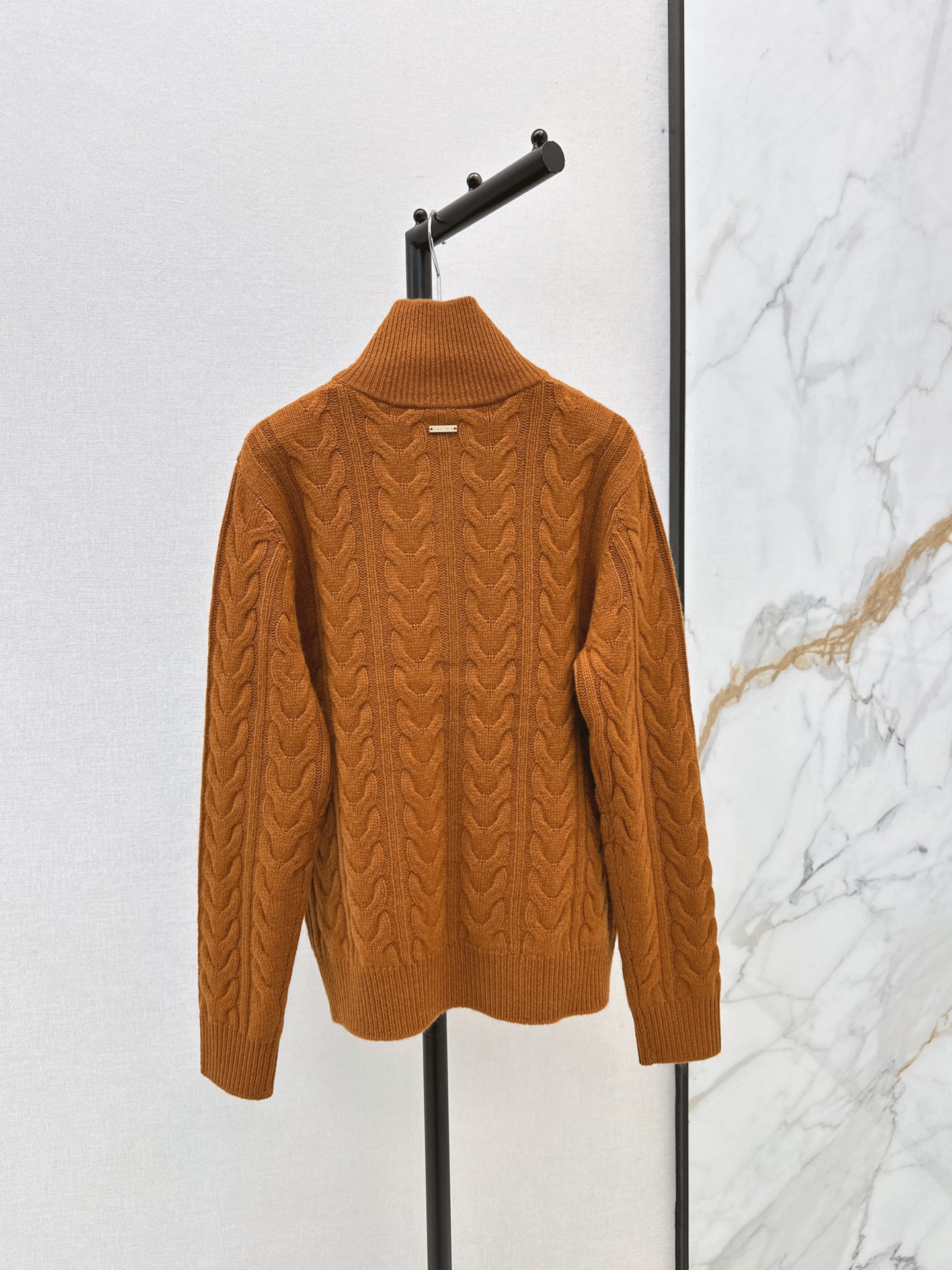 Max 26fw cable half-zip knit sweater