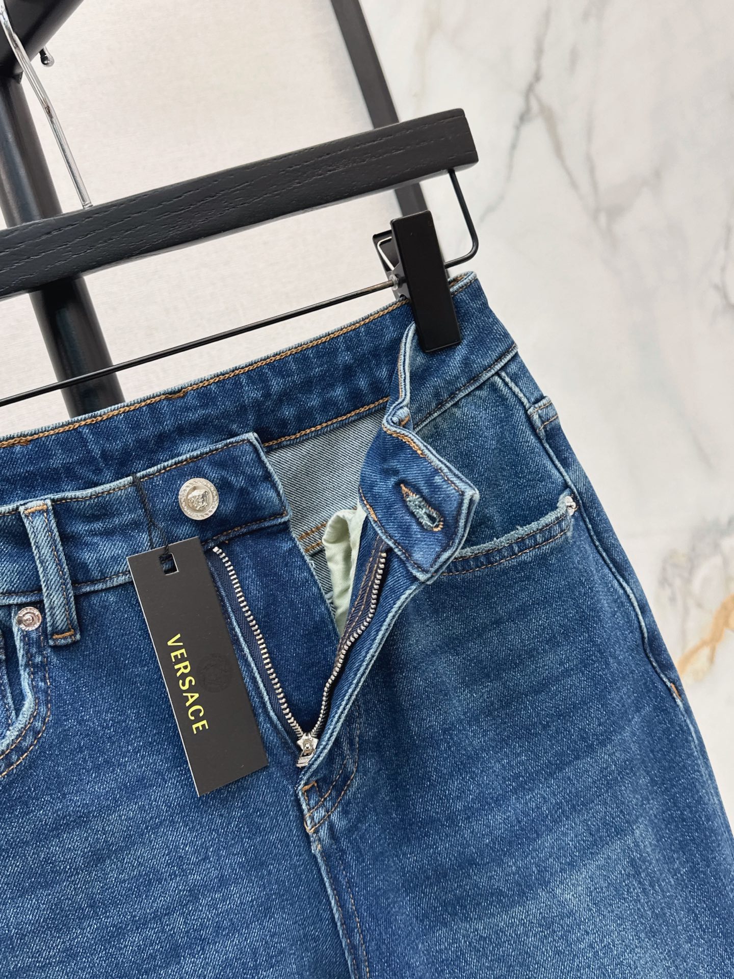 Monc 26fw slim-fit jeans