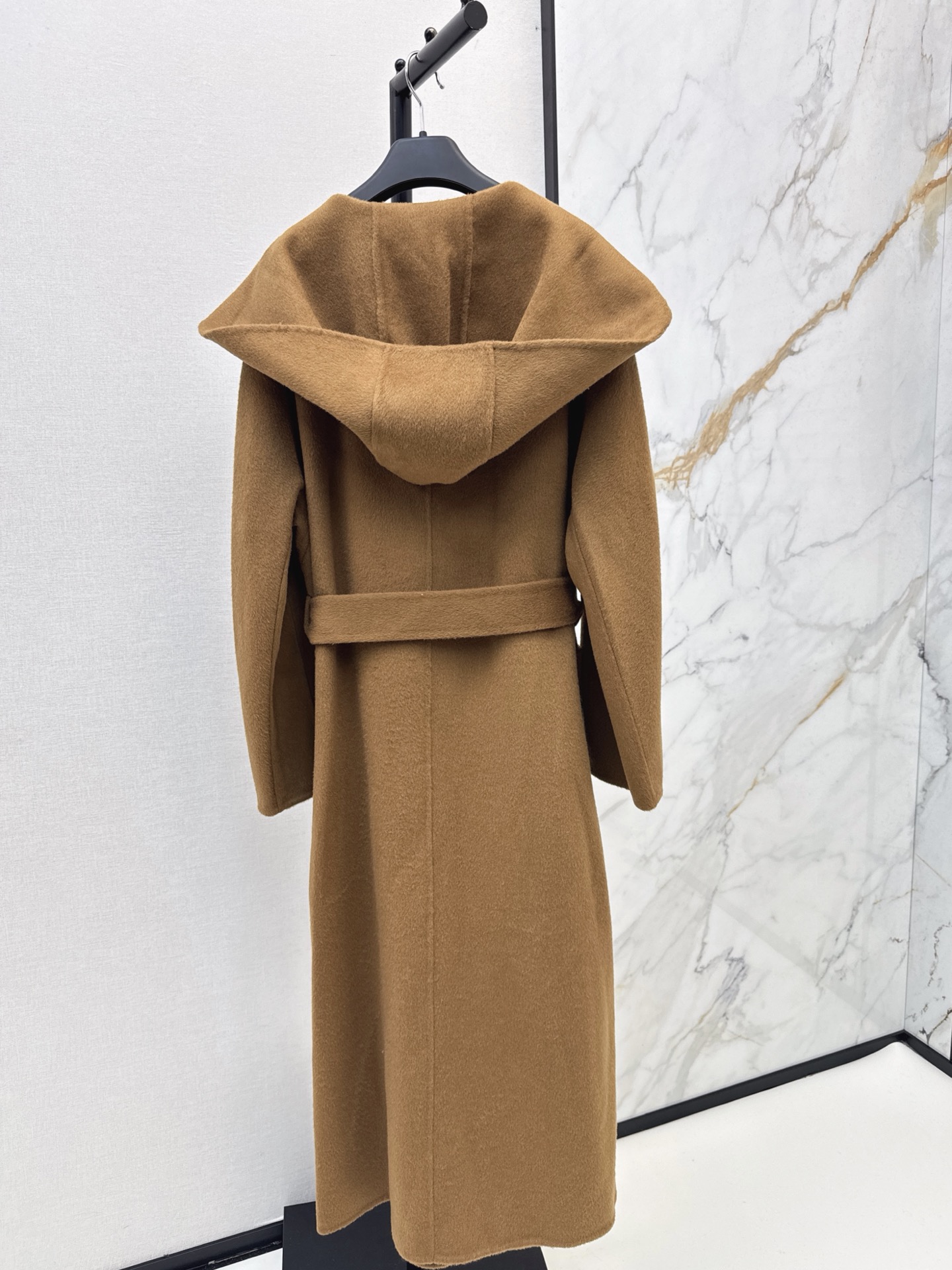 Max 26fw woolen hooded overcoats