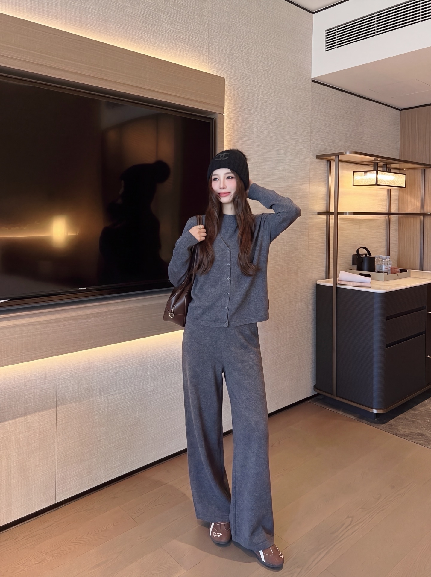 Her 26fw knit vest cardigan pants sets