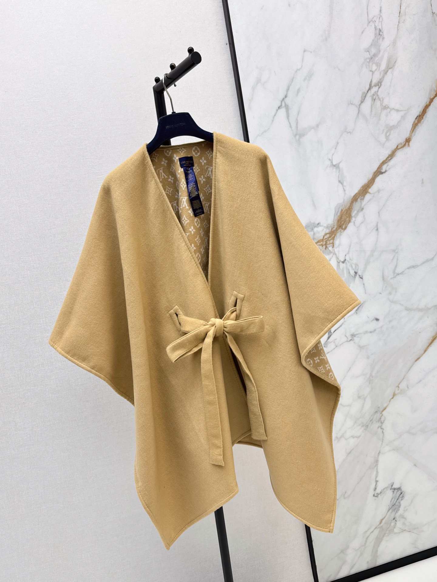 Loui 26fw wool shawls