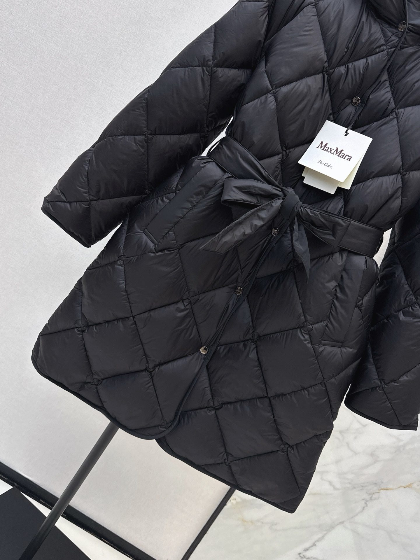 Max 26fw reversible hooded puffer jacket