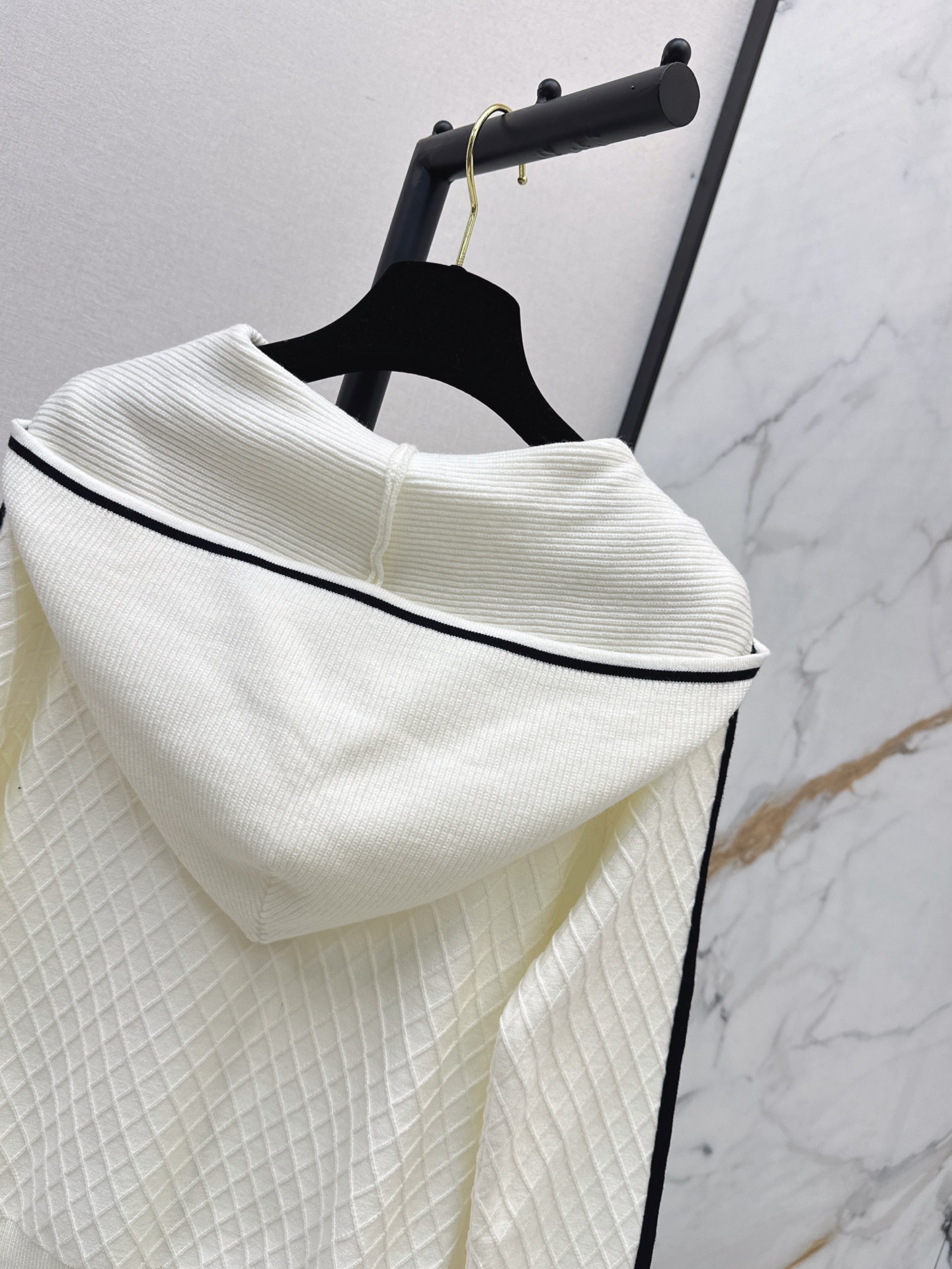 Chan 26fw hooded knit cardigan