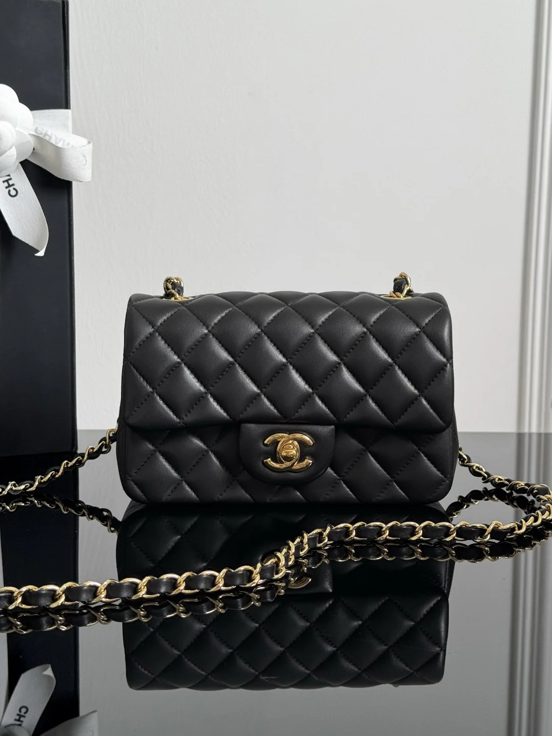 Chan cf20 chain shoulder bag