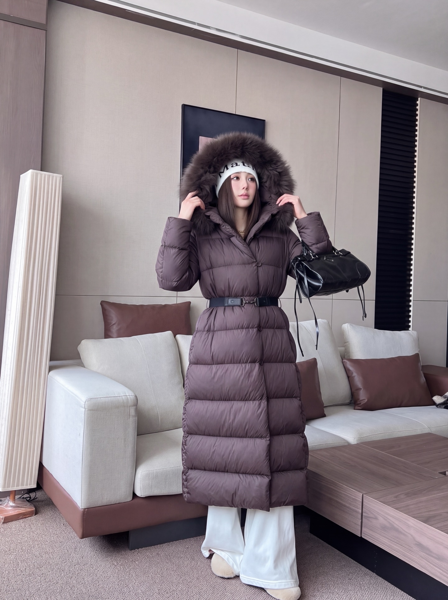 Max 26fw belted hooded down jacket