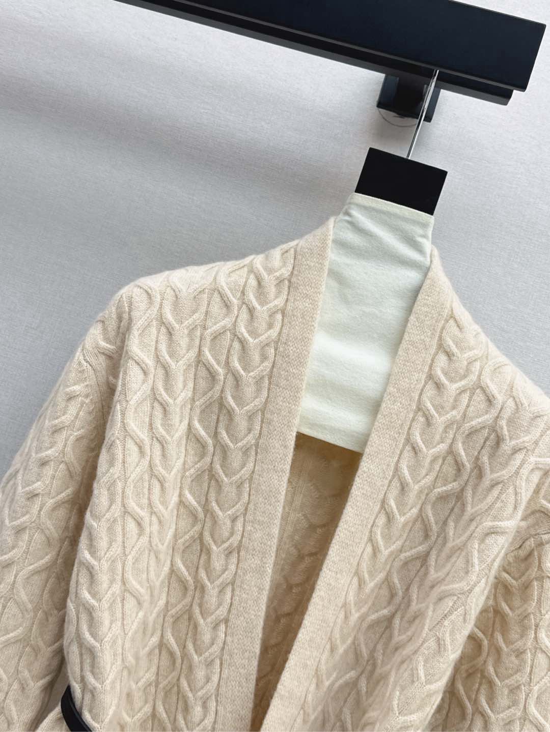 Her 26fw belted cardigan