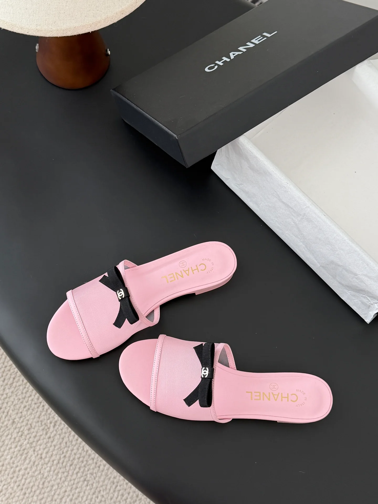 Chan 26ss bow mesh slides
