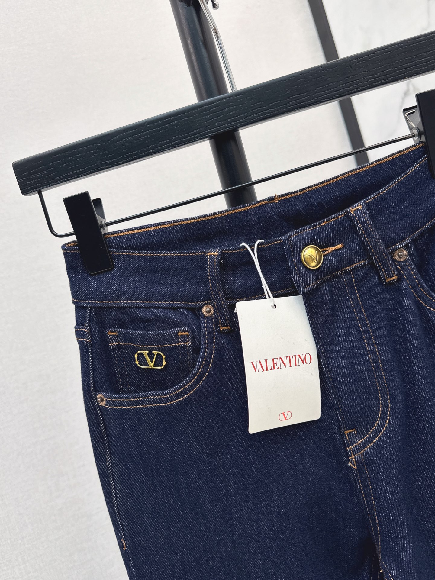 Valen 26fw slim-fit jeans