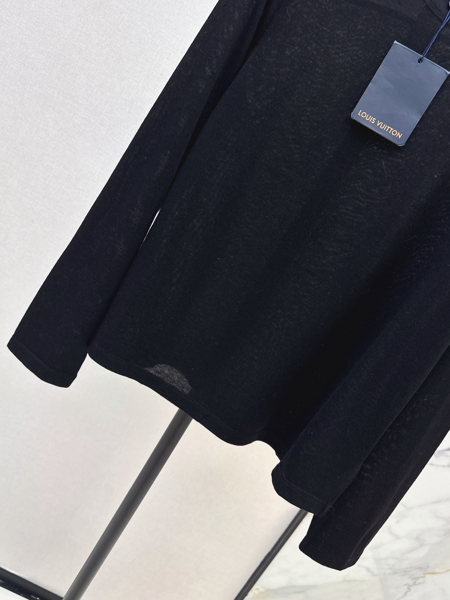 Loui 26fw basic tee