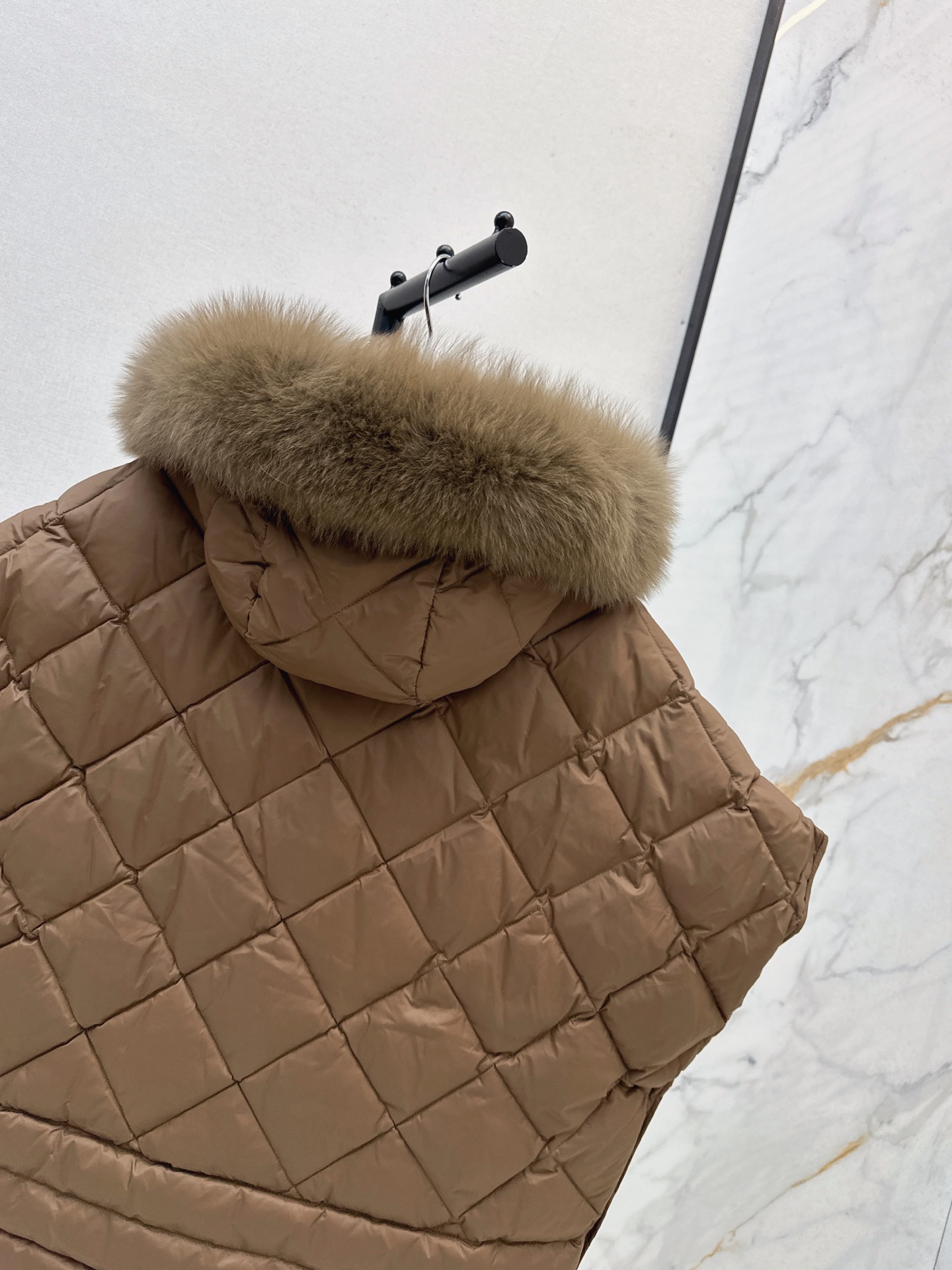 Max 26fw Hooded Down Vest