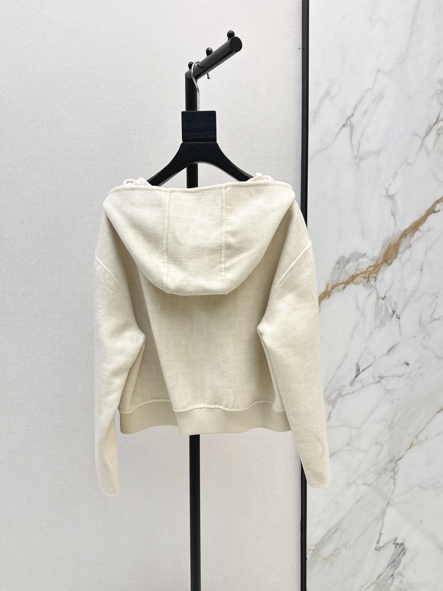 Her 26fw cashmere jacket