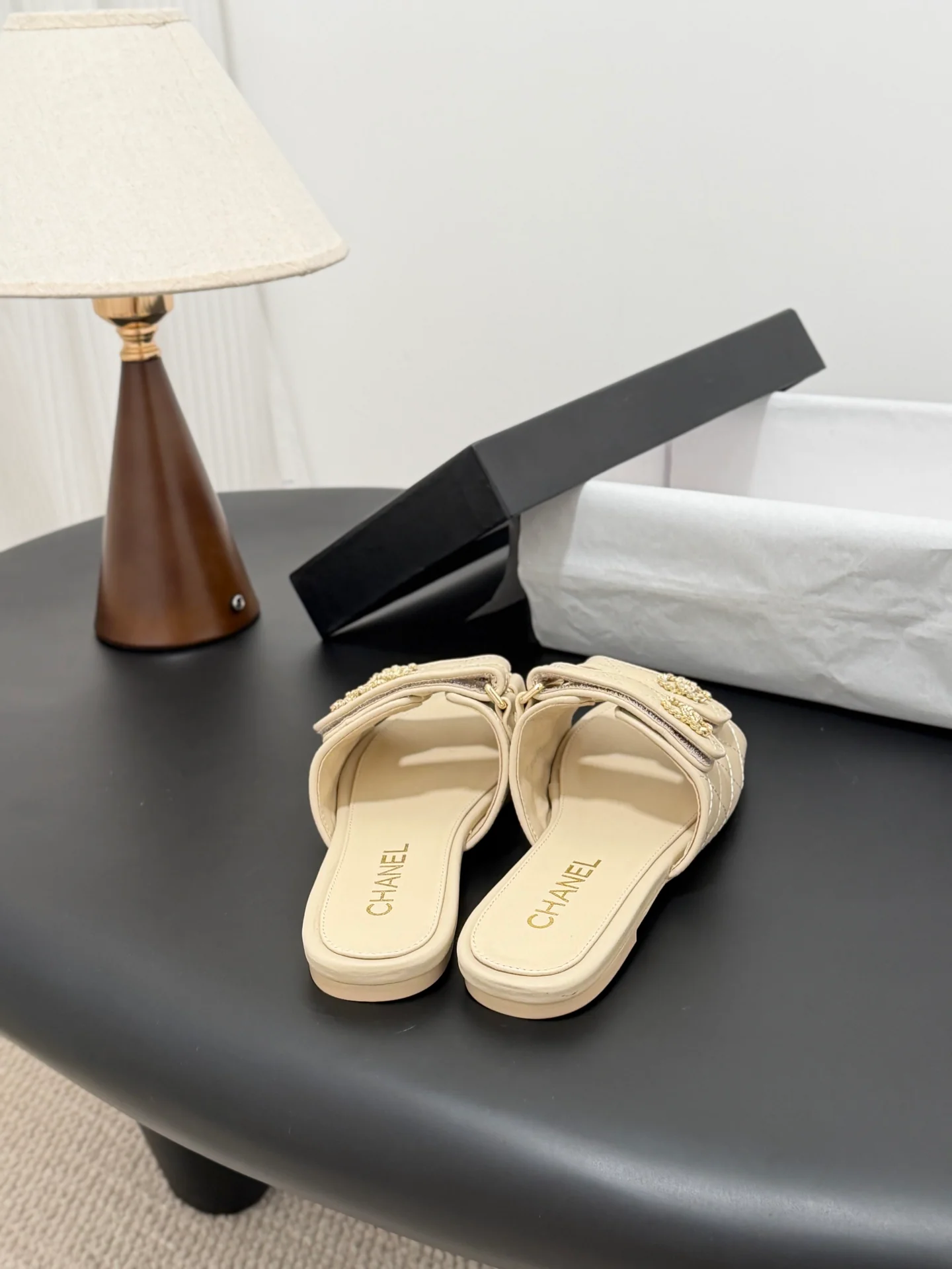 Chan 26ss slippers