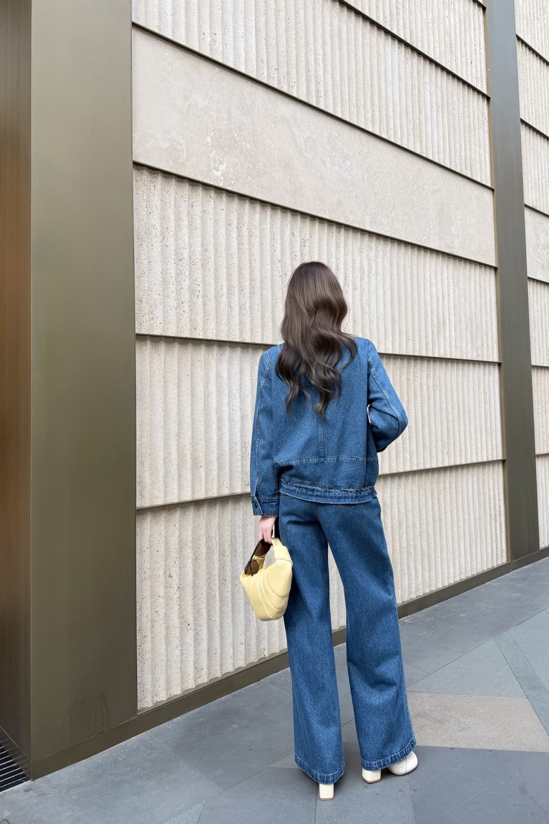Loe 26fw belted wide-leg jeans
