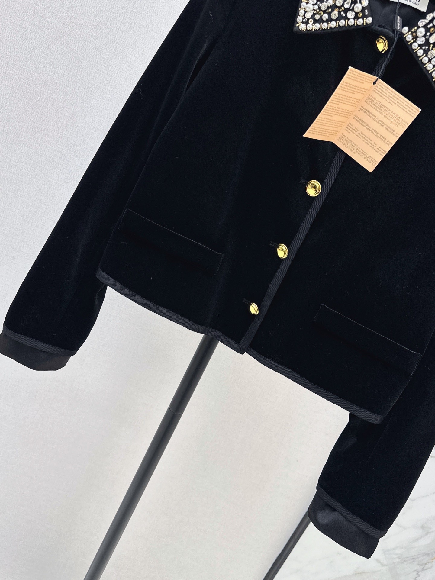Miu 26fw cropped beading velvet jacket