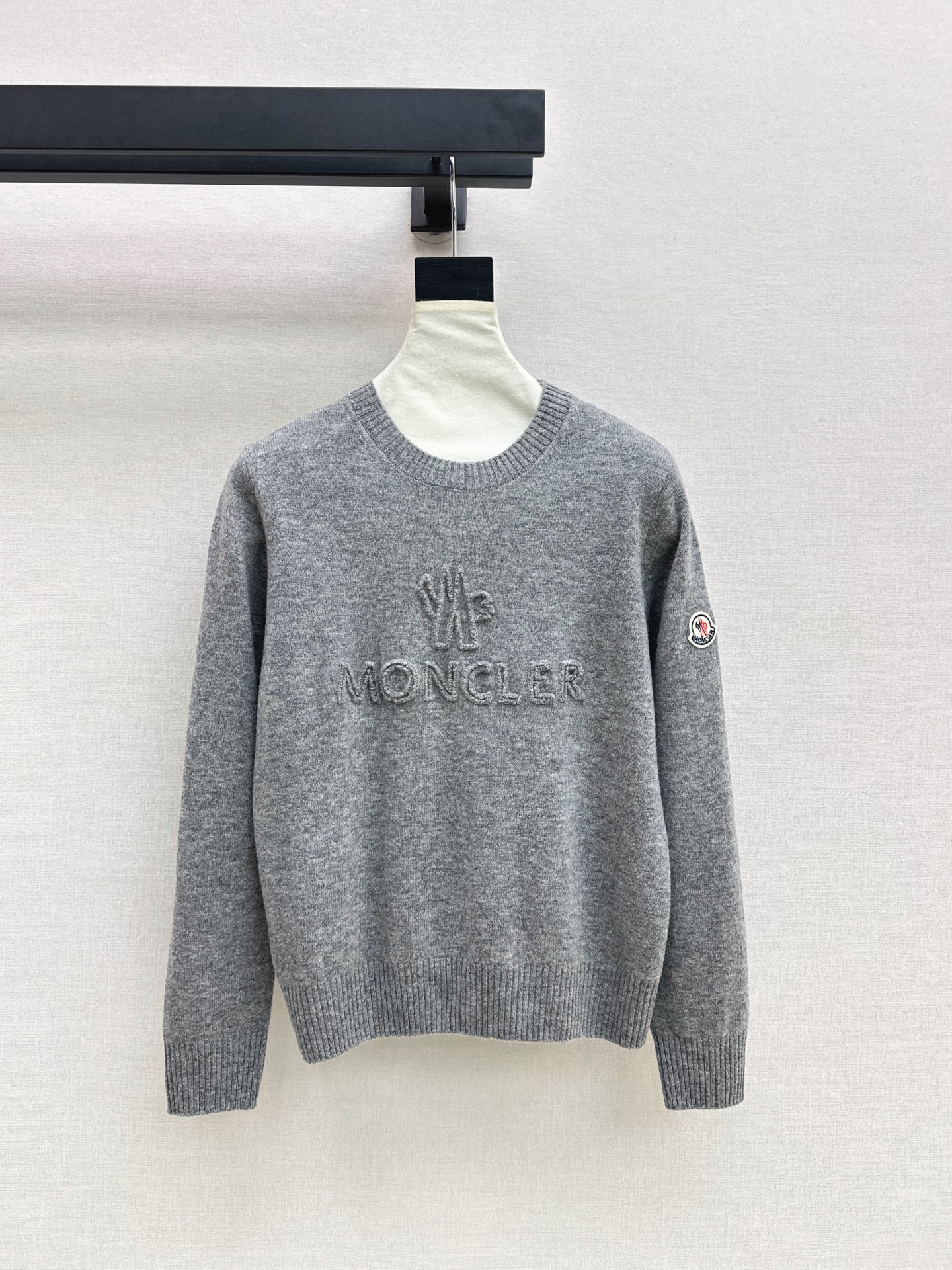 Monc 26fw embroidery knitwear