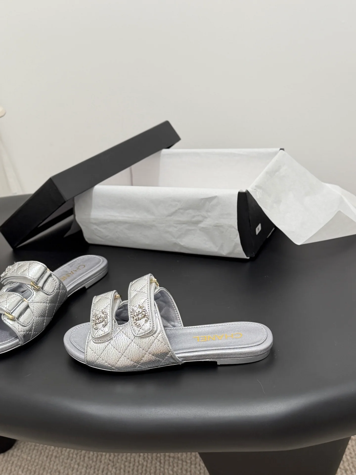 Chan 26ss slippers