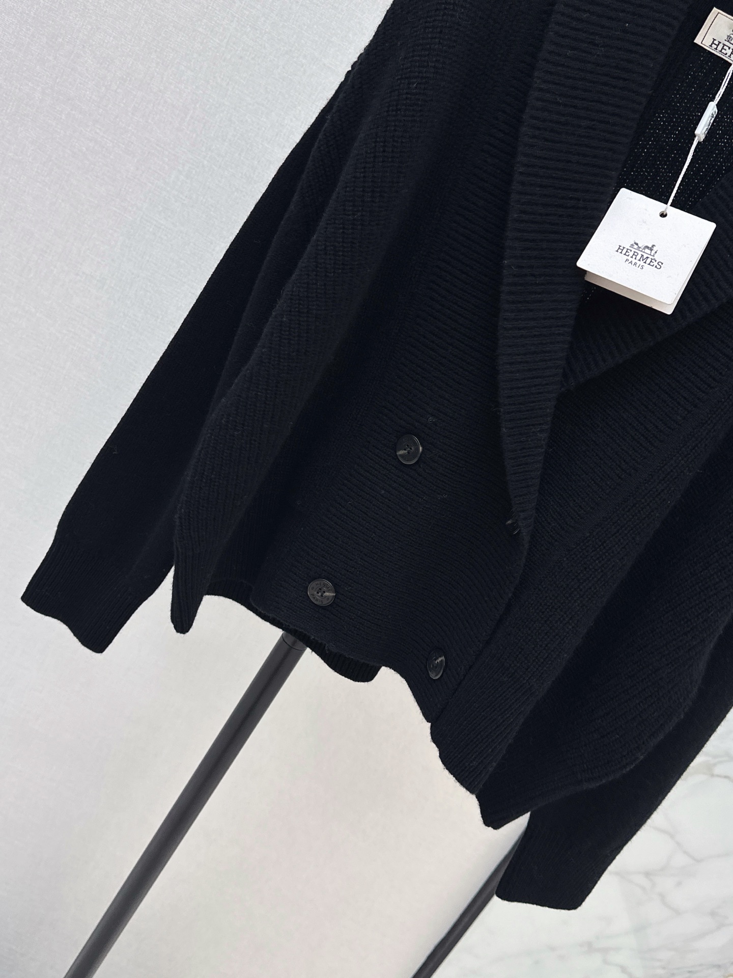 Her 26fw cashmere knit jacket