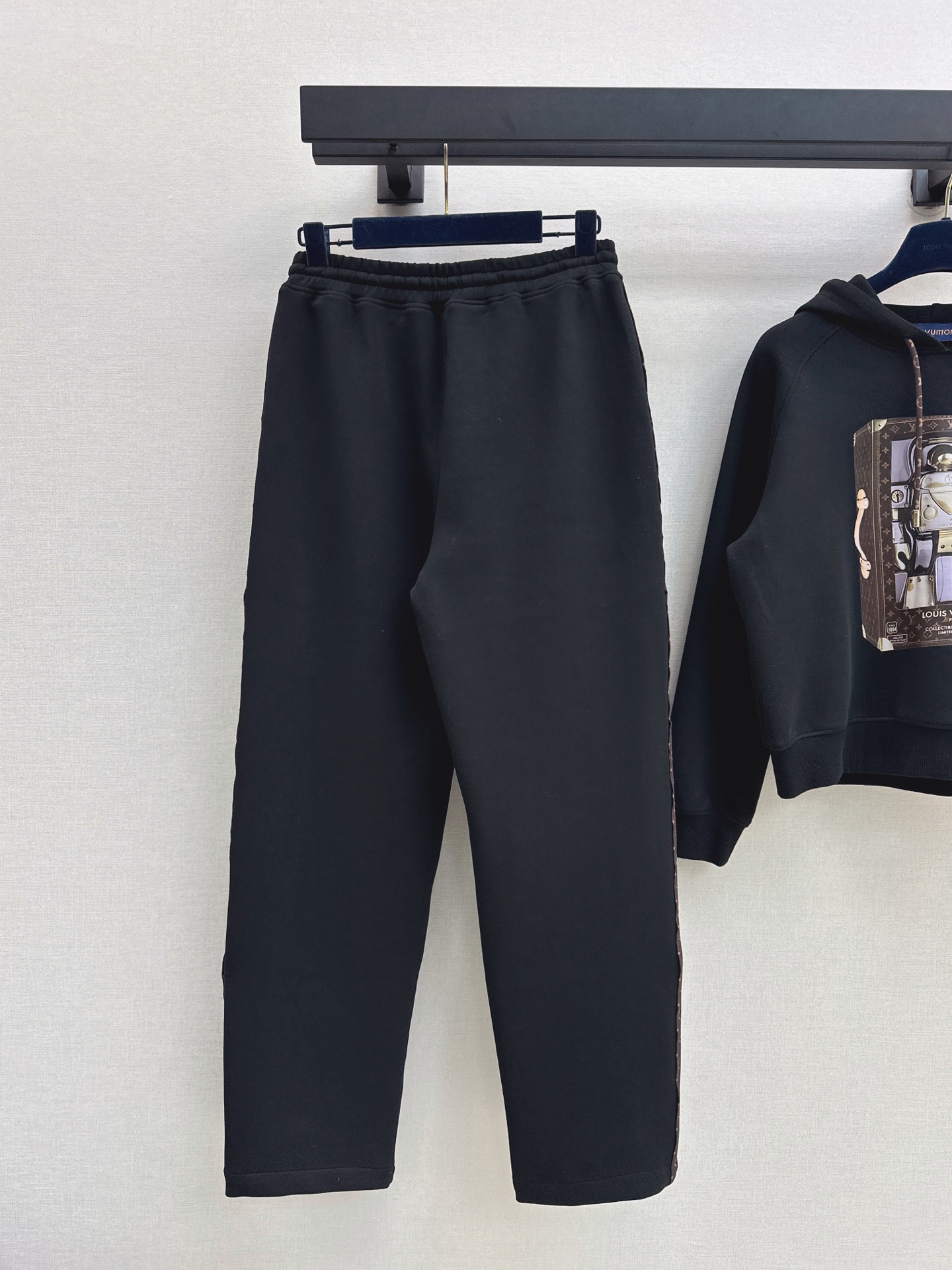 Loui 26fw print hoodie pants sets