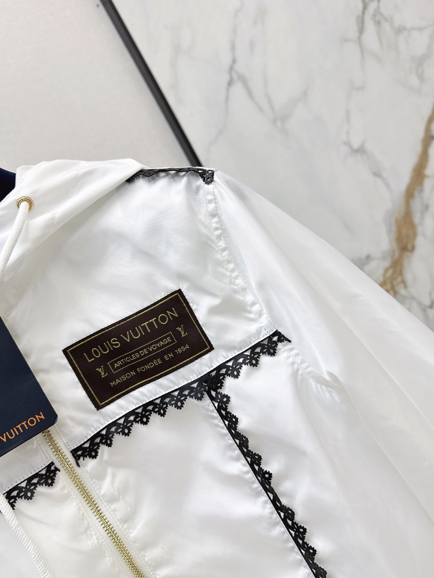 Loui 26ss lace trim jacket