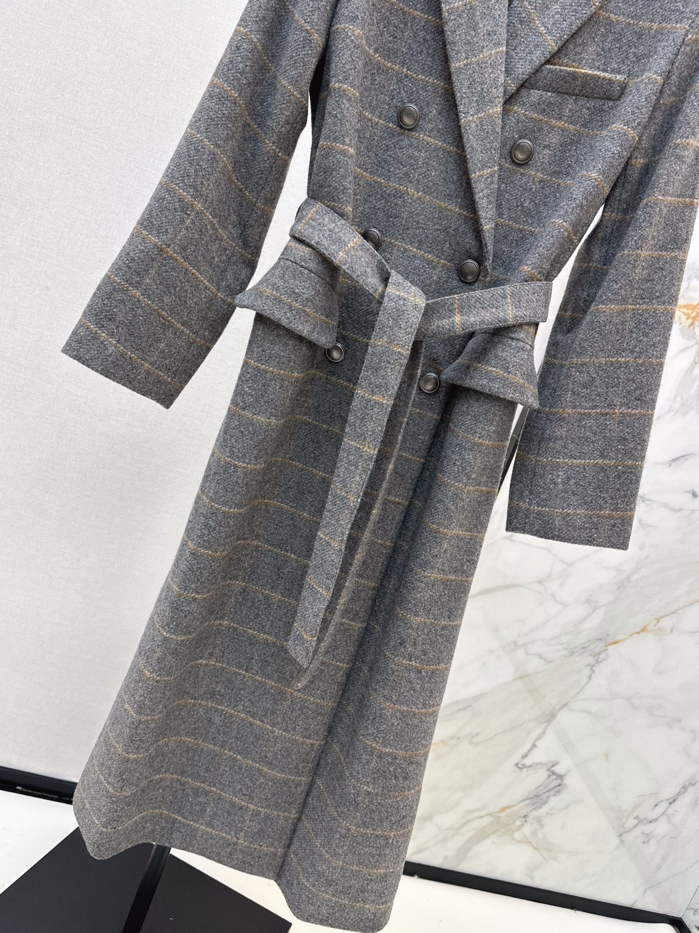 Brun 26fw belted check overcoats
