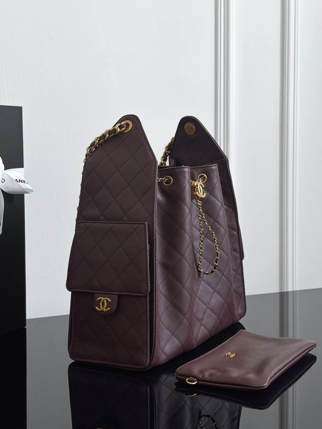 Chan 25A hobo bags