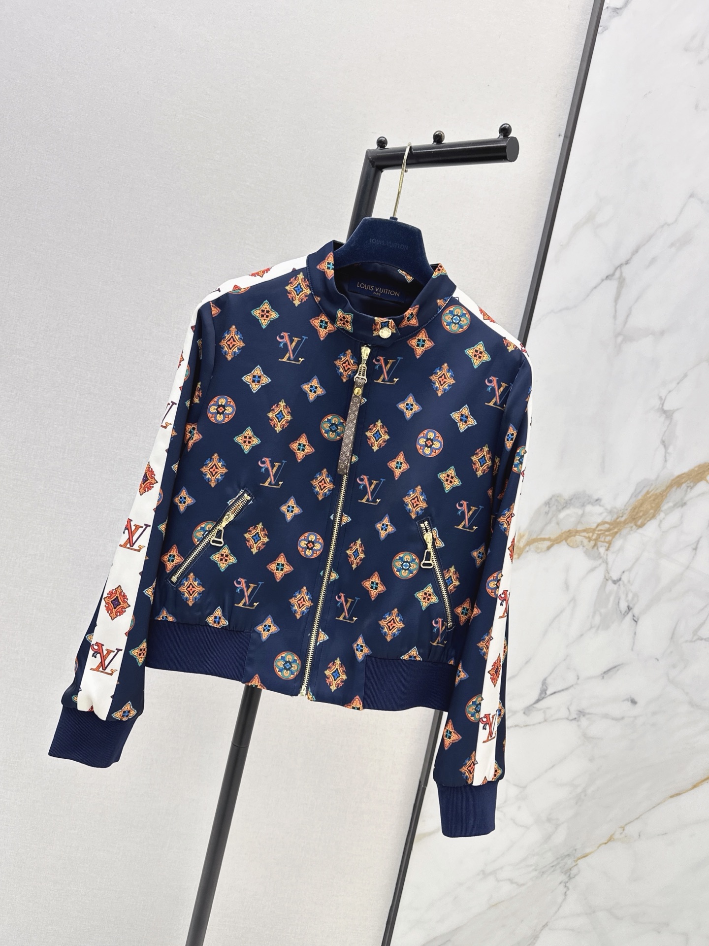 Loui 26fw print jacket