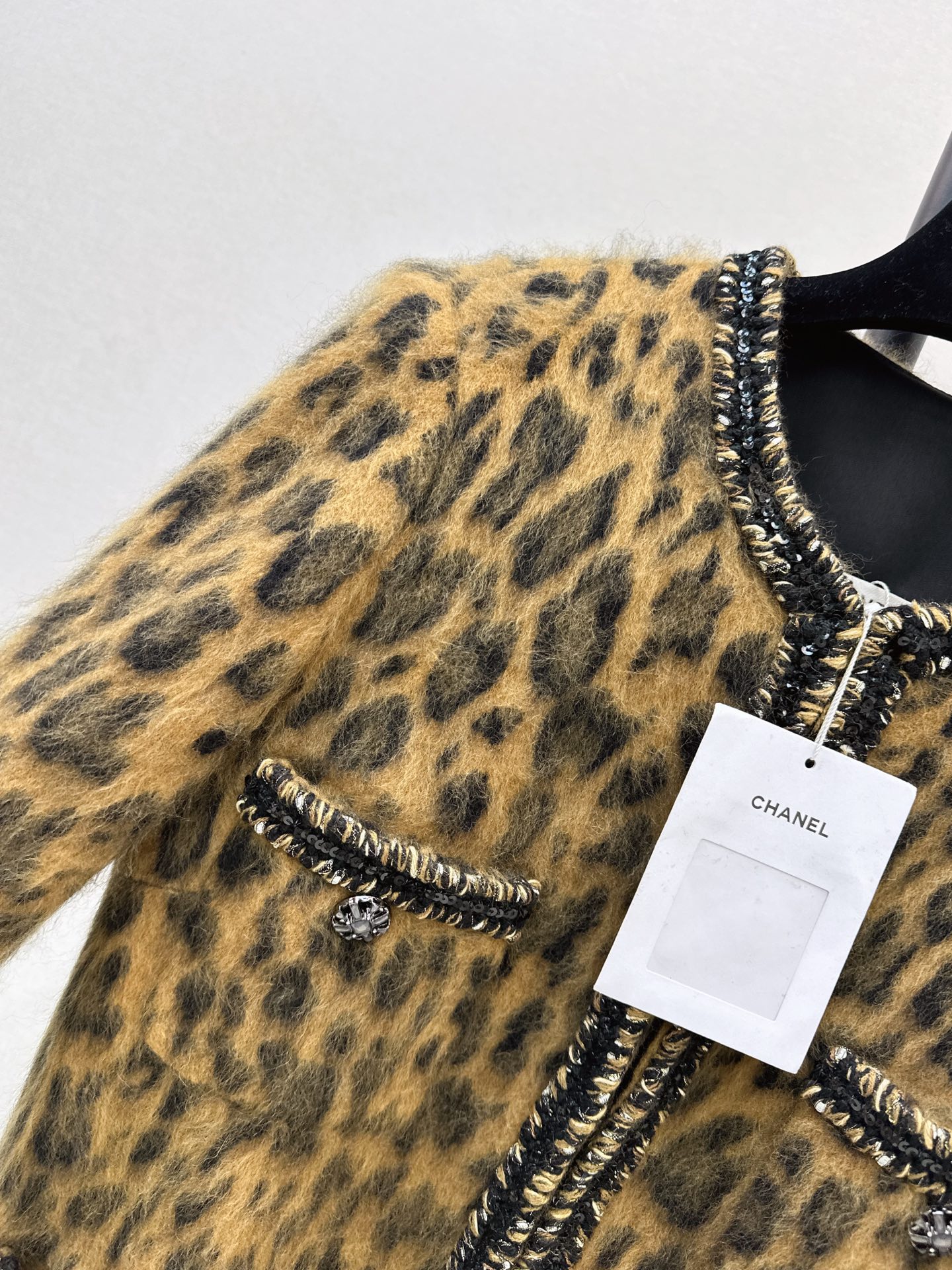 Chan 26fw leopard-print fuzzy jacket