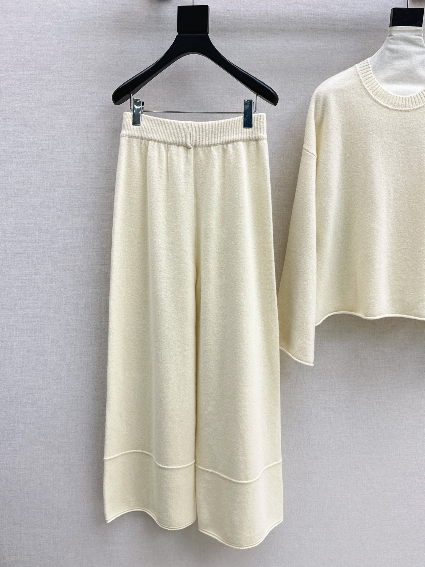 Max 26fw wool sweater pants sents