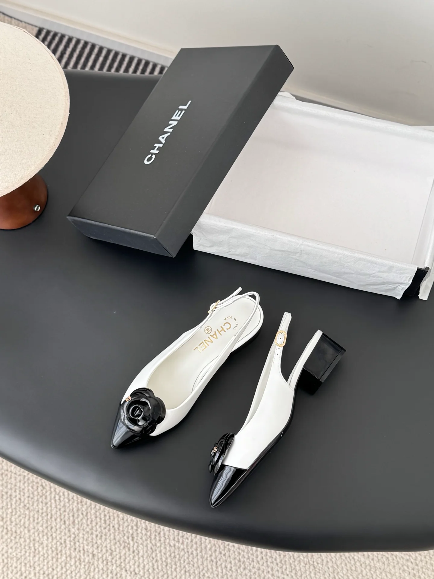 Chan 26ss slingback flats