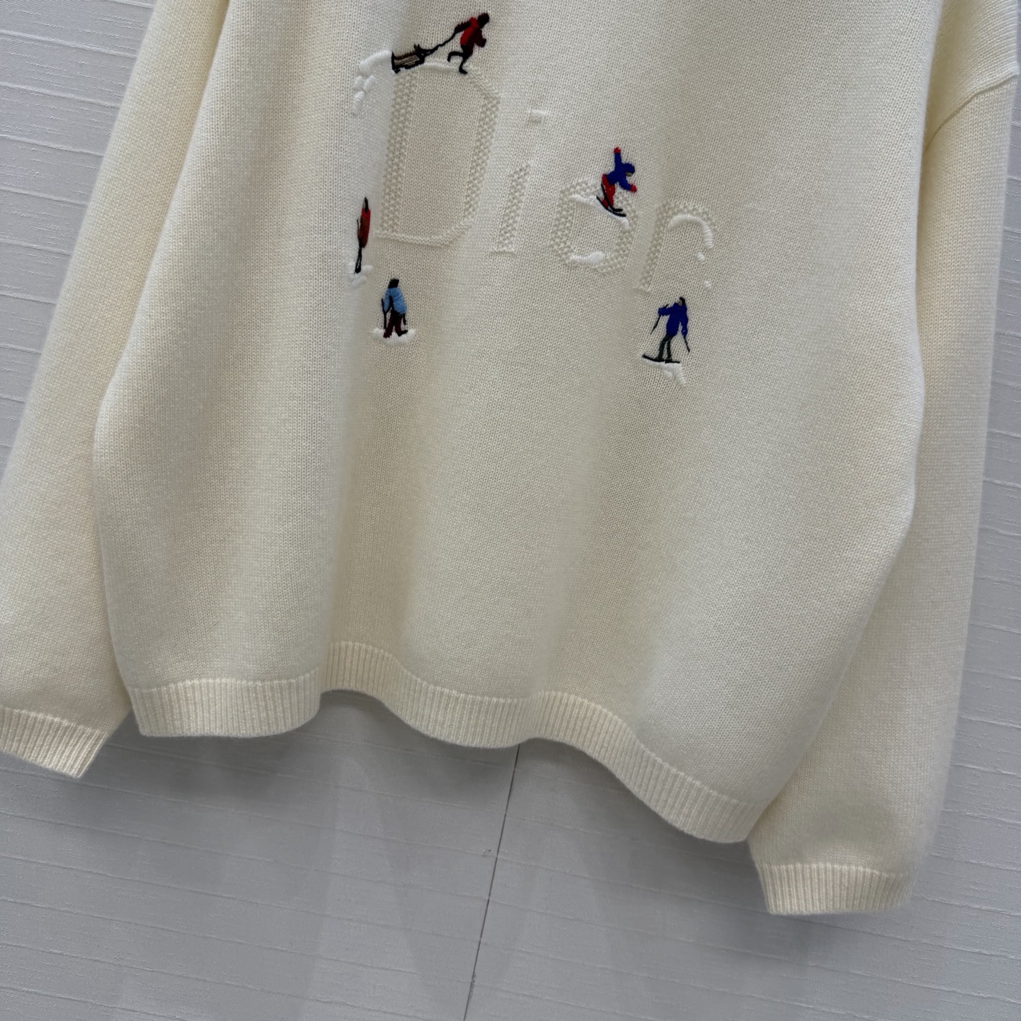 Dio 26fw cashmere sweater