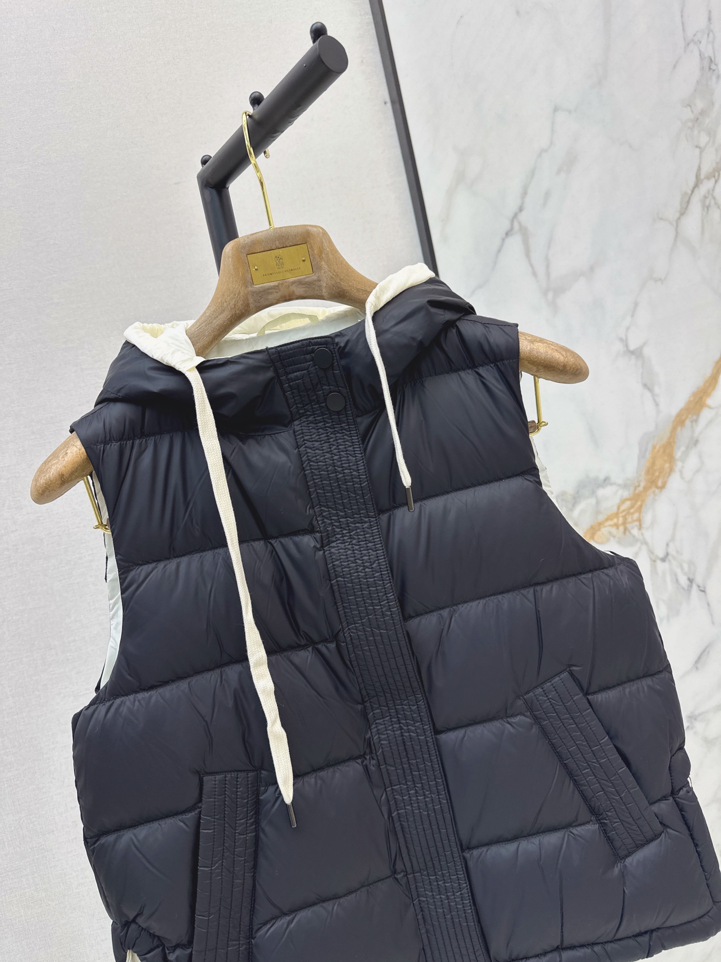 Brun 26fw hooded down vest