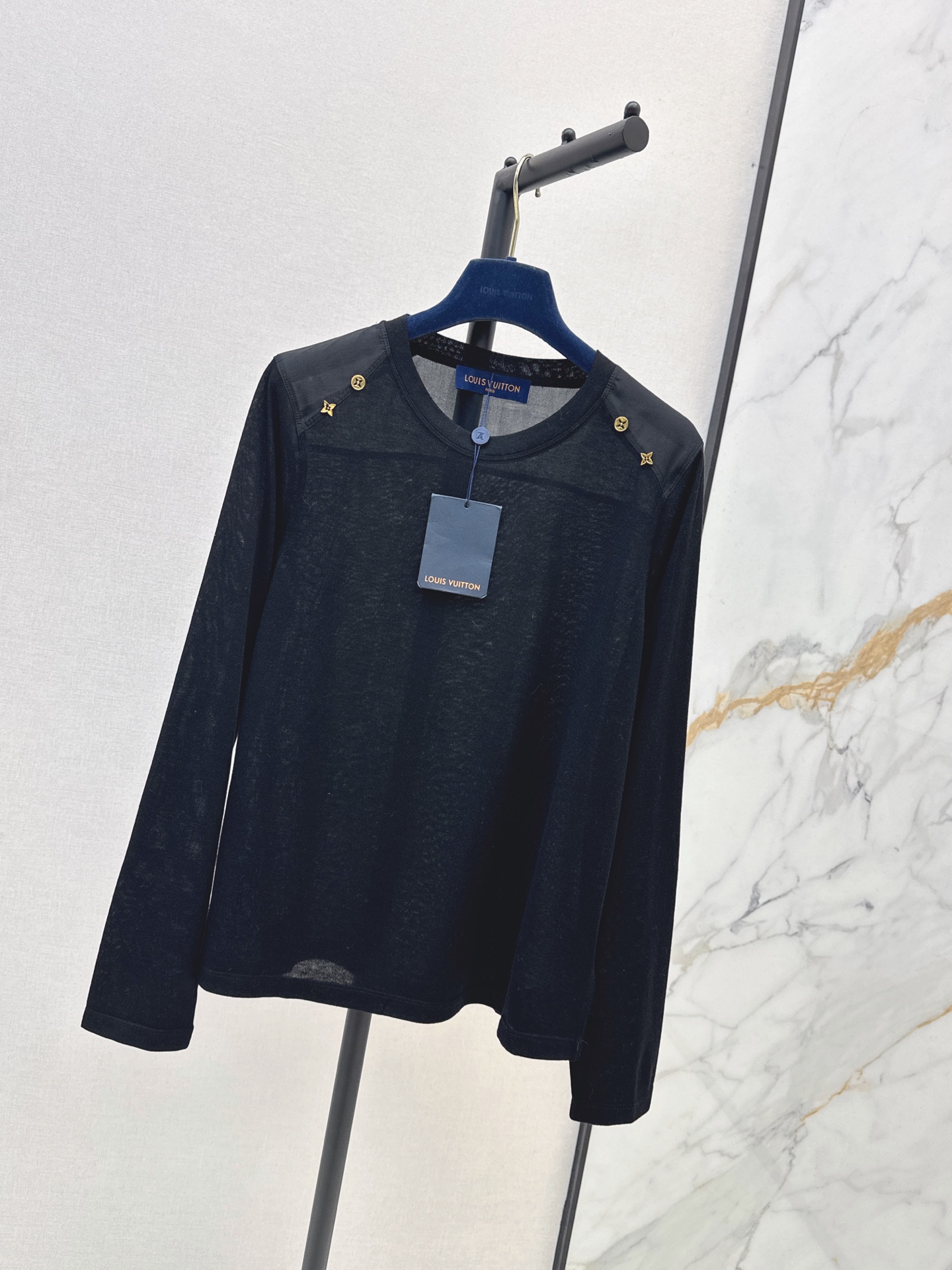 Loui 26fw basic tee