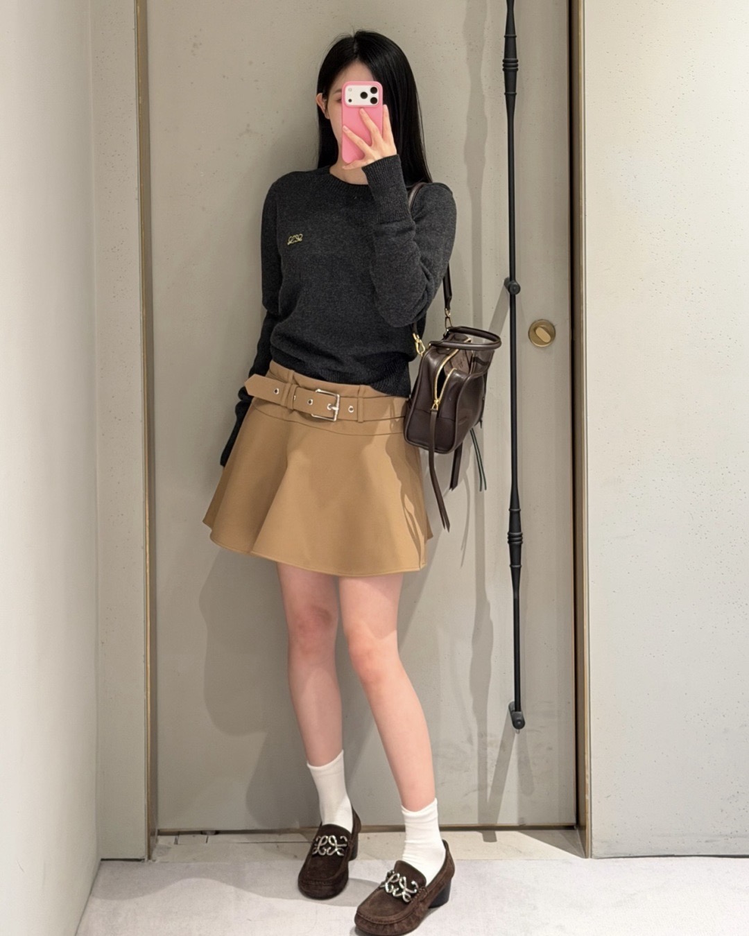 Loe 26fw belted mini skirt