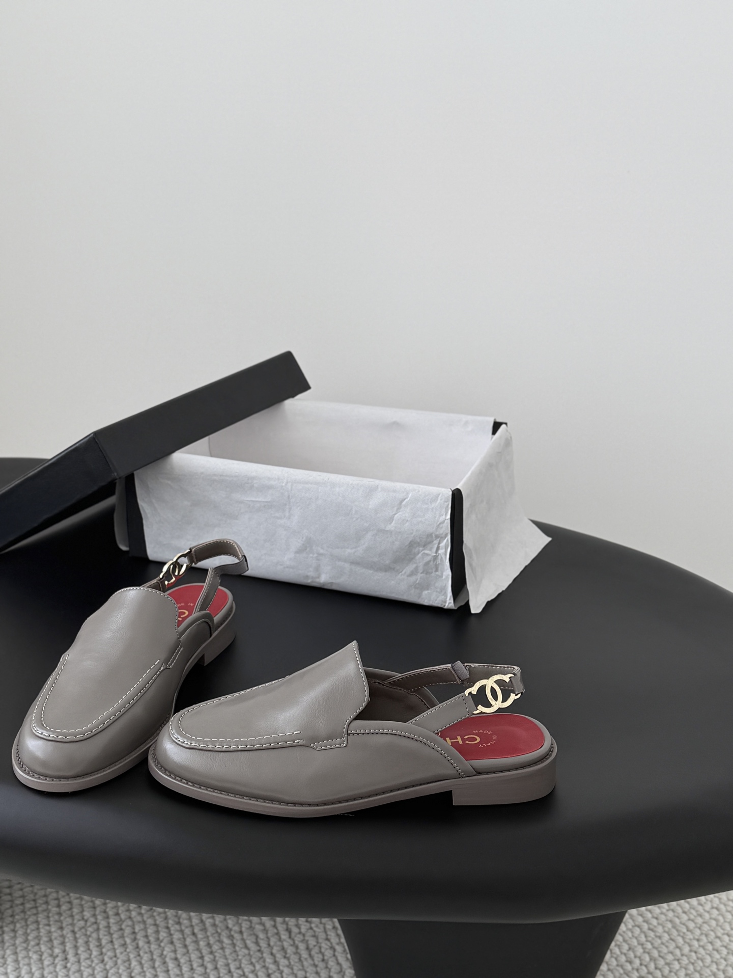 Chan 26ss slingback loafers