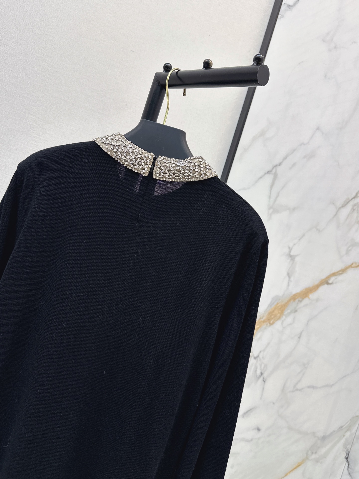 Valen 26fw rhinestone beading knitwear