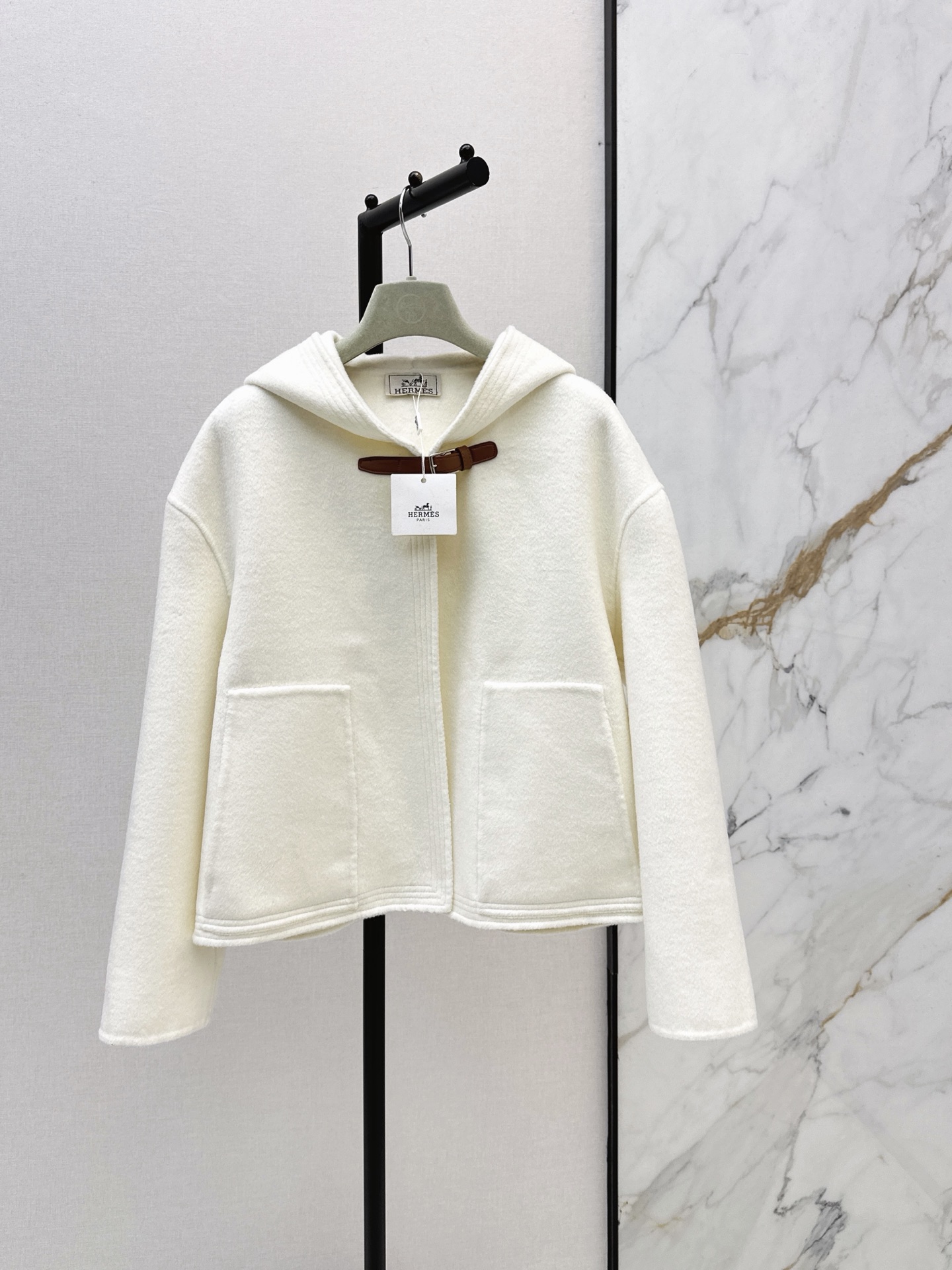 Her 26fw woolen hooded jacket