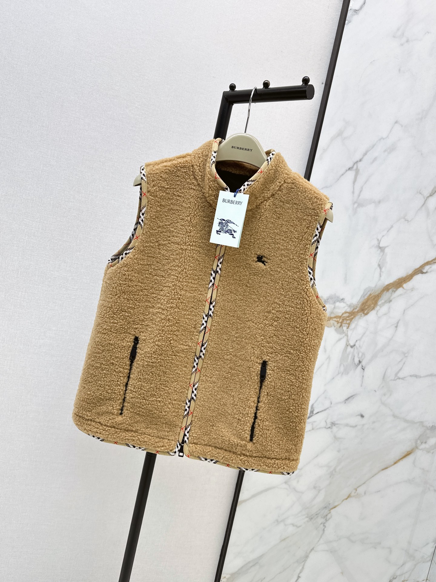 Bur 26fw sherpa fleece zipper vest