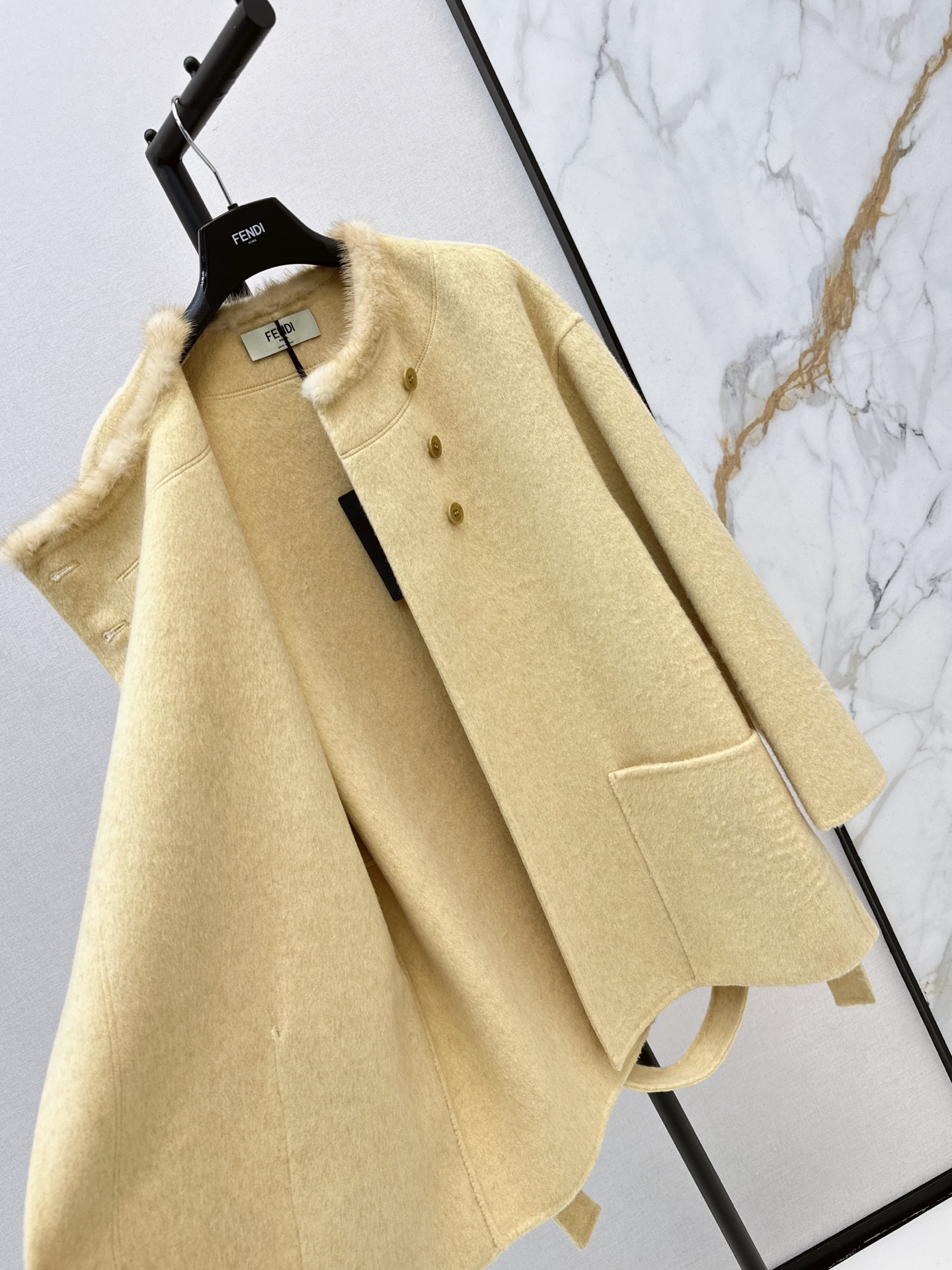 Fen 26fw fur-trim cropped belted overcoats
