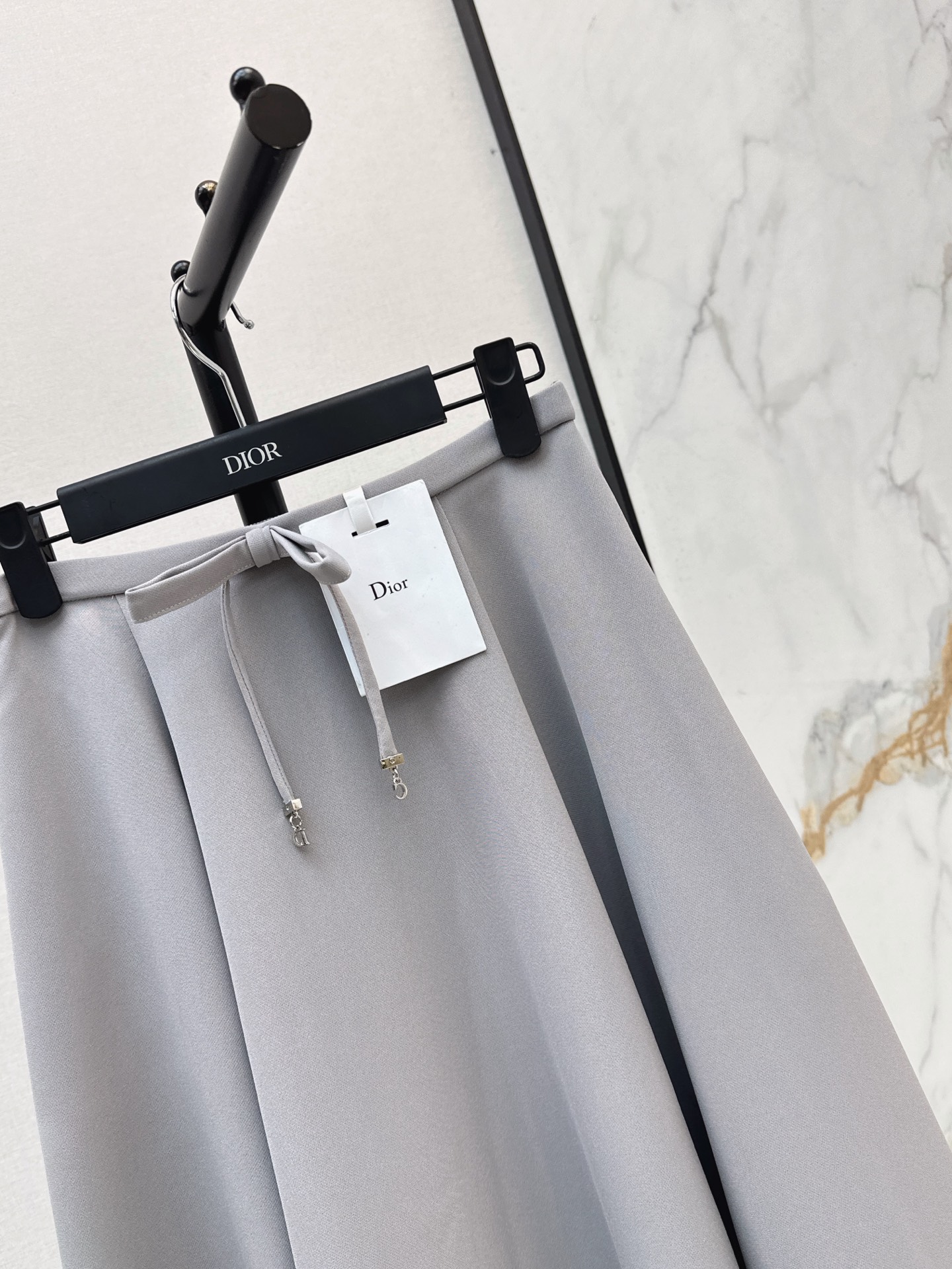 CD 26fw pleated skirt