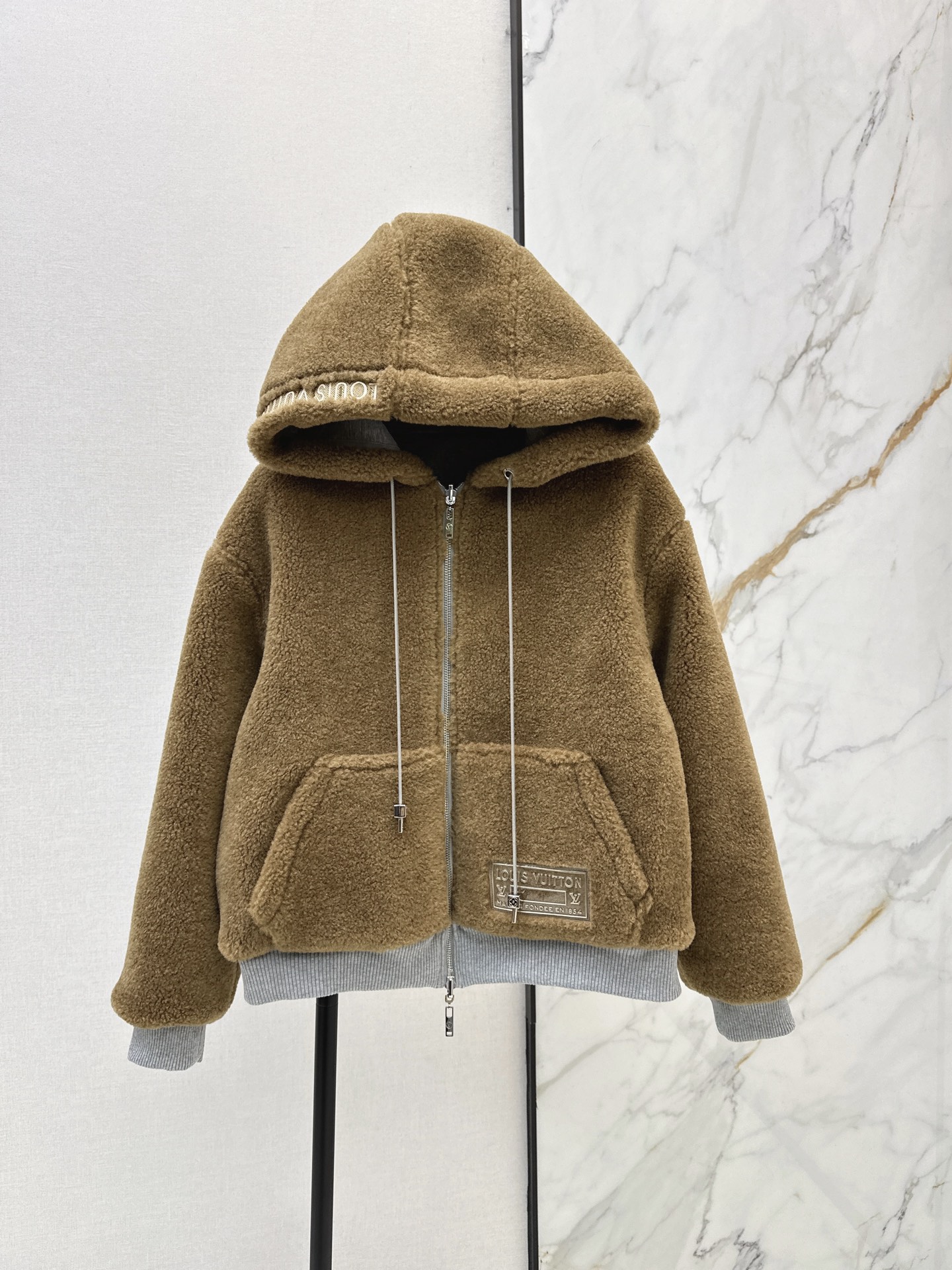 Loui 26fw reversible hooded jacket
