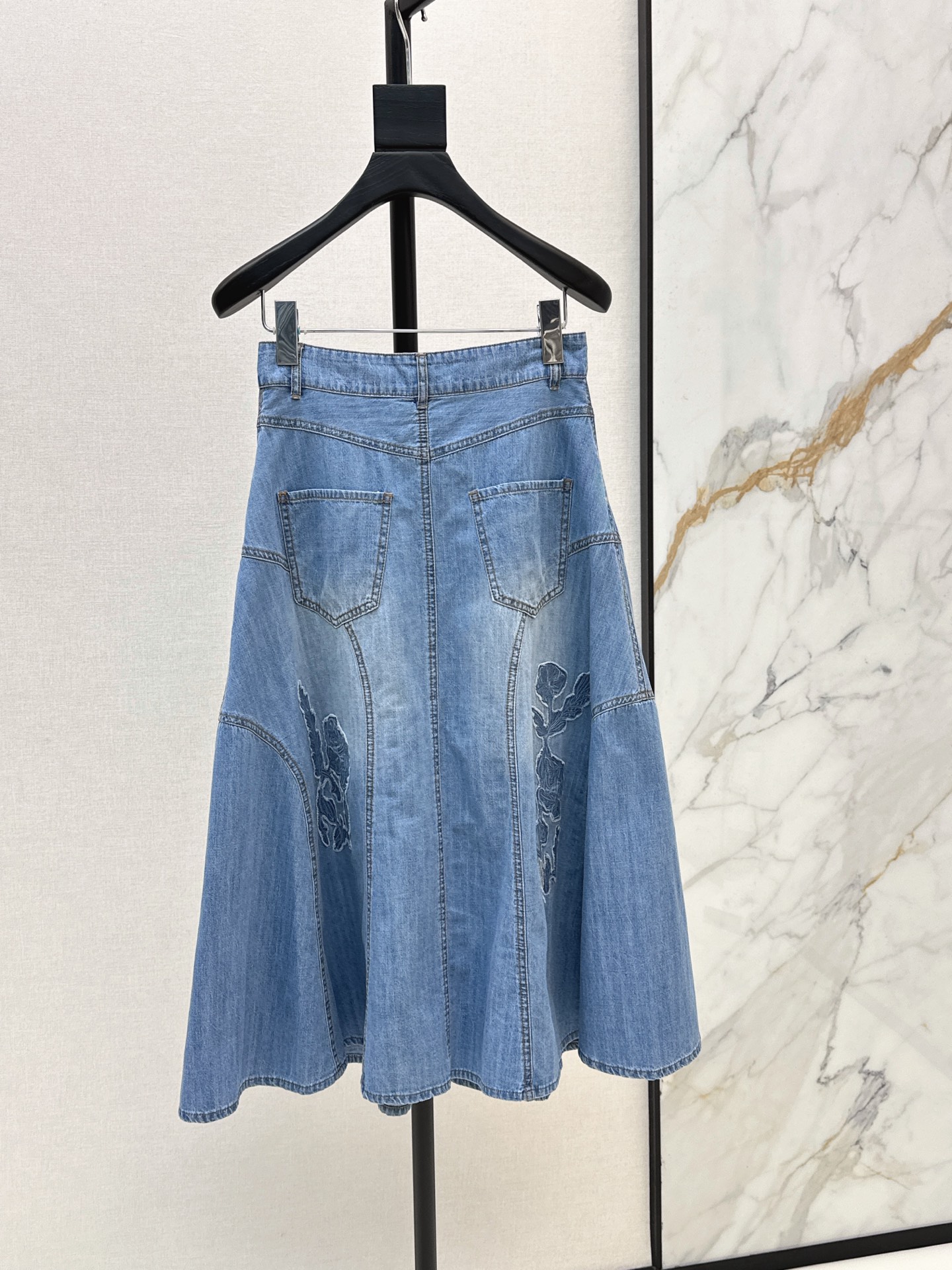ES 26fw embroidery denim skirt