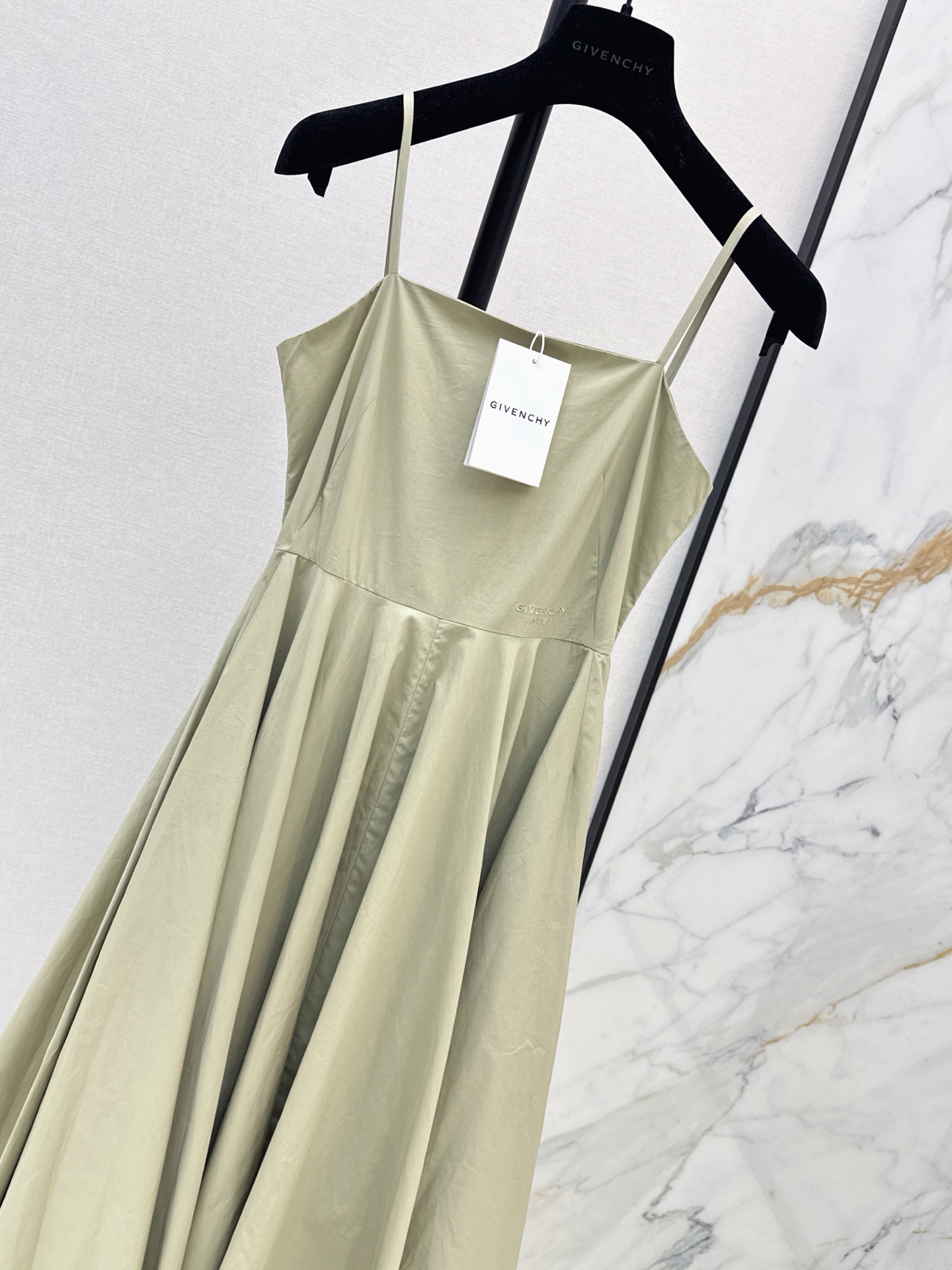 Giv 26ss slip dress